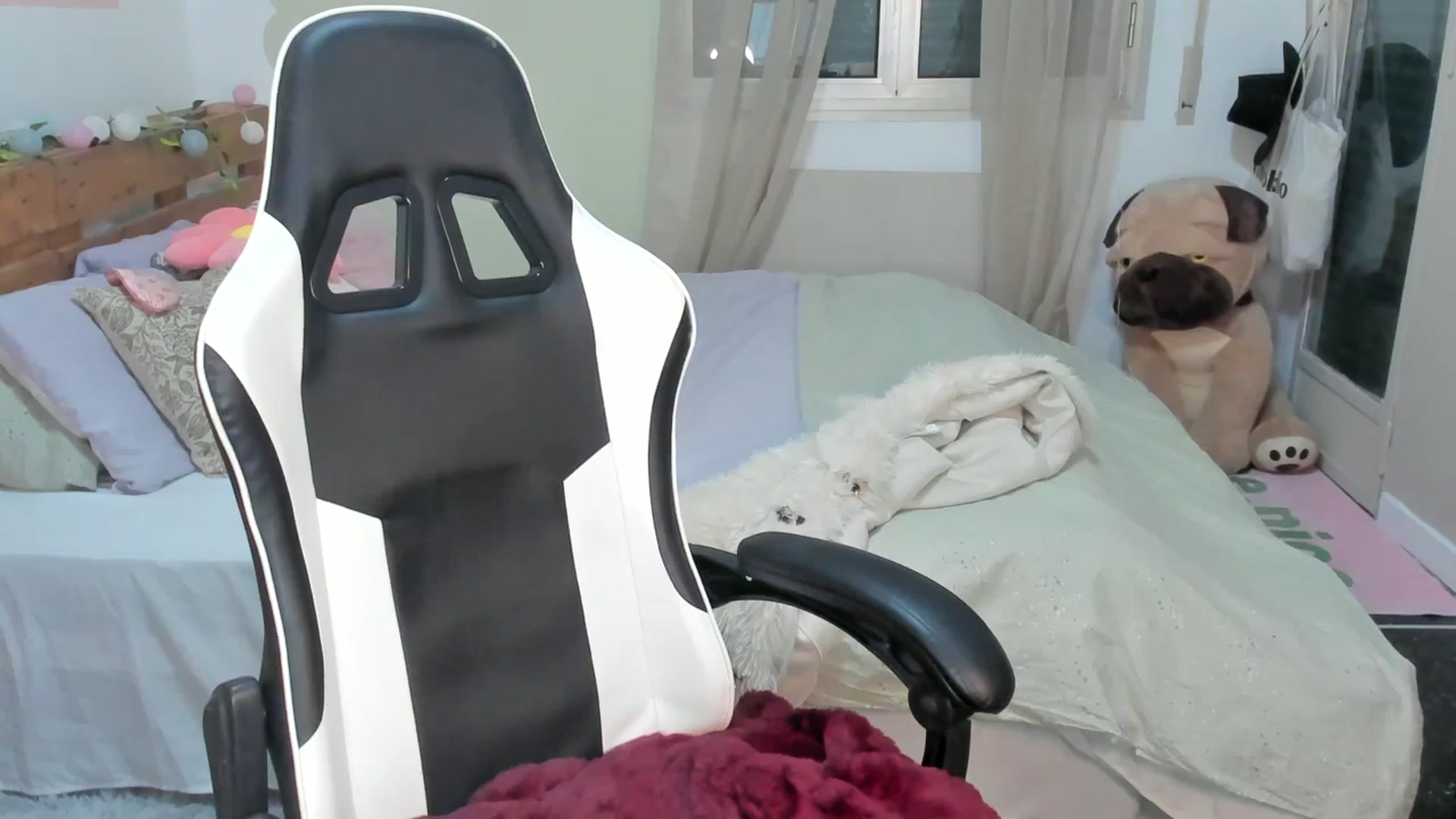 Gallery image thumbnail from Anastasia_sea's myfreecams stream on, 11/20/2024, 22:10 image 6 of 20