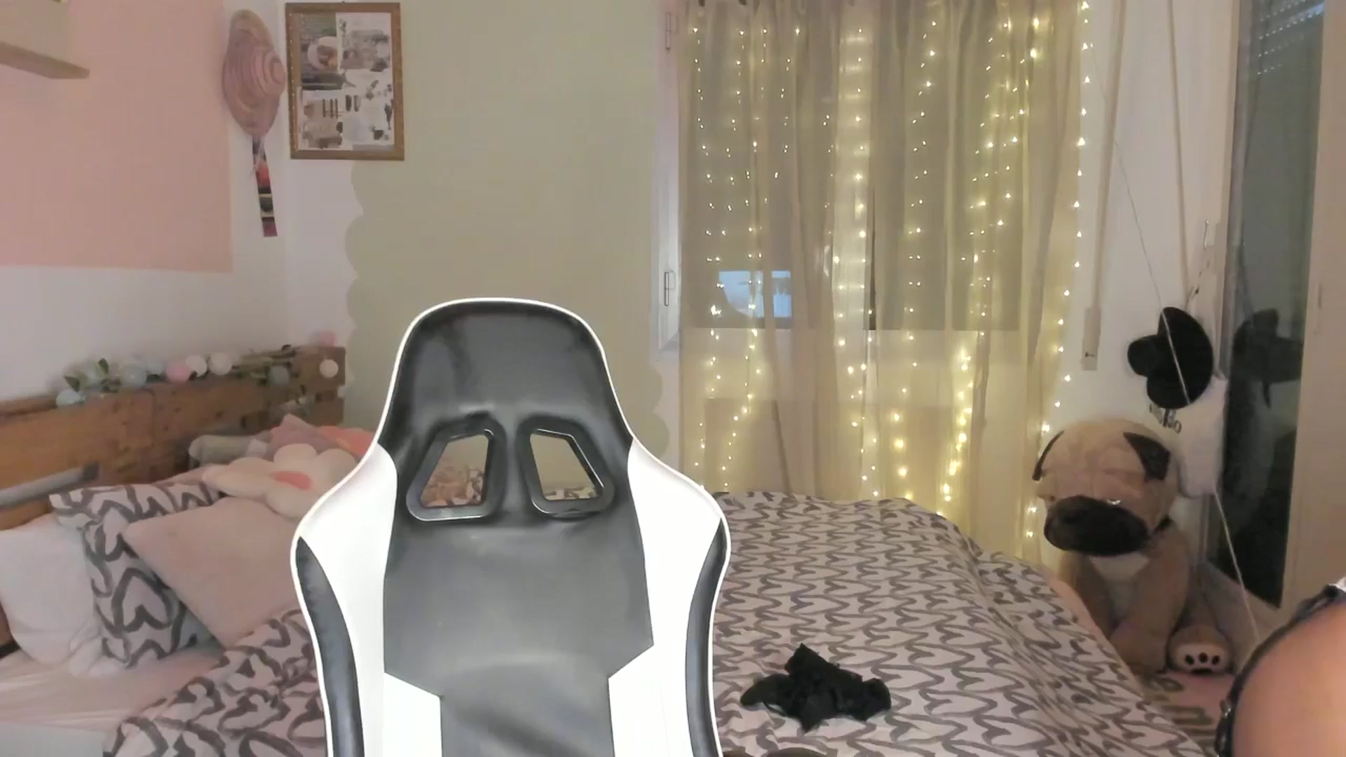 Gallery image thumbnail from Anastasia_sea's myfreecams stream on, 12/03/2024, 07:33 image 13 of 20