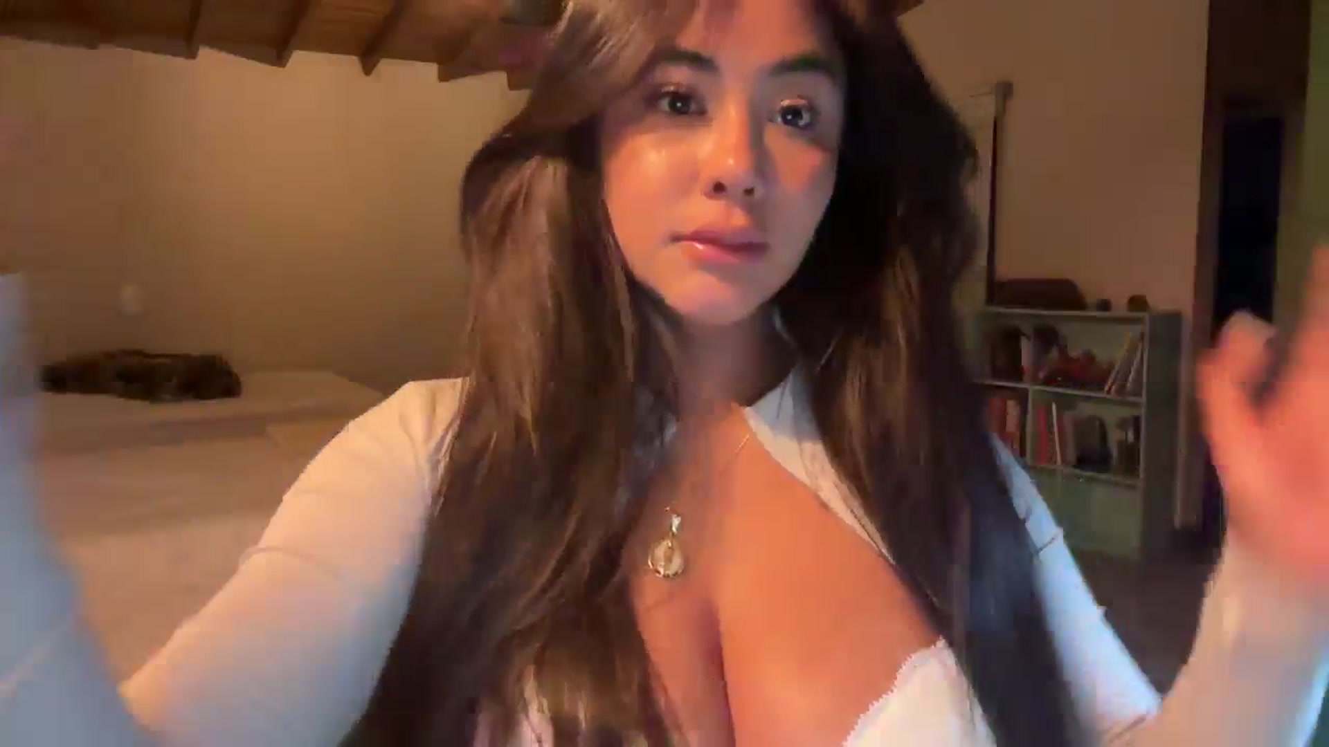 Gallery image thumbnail from Anastasia_sea's myfreecams stream on, 03/03/2025, 04:28 image 5 of 20