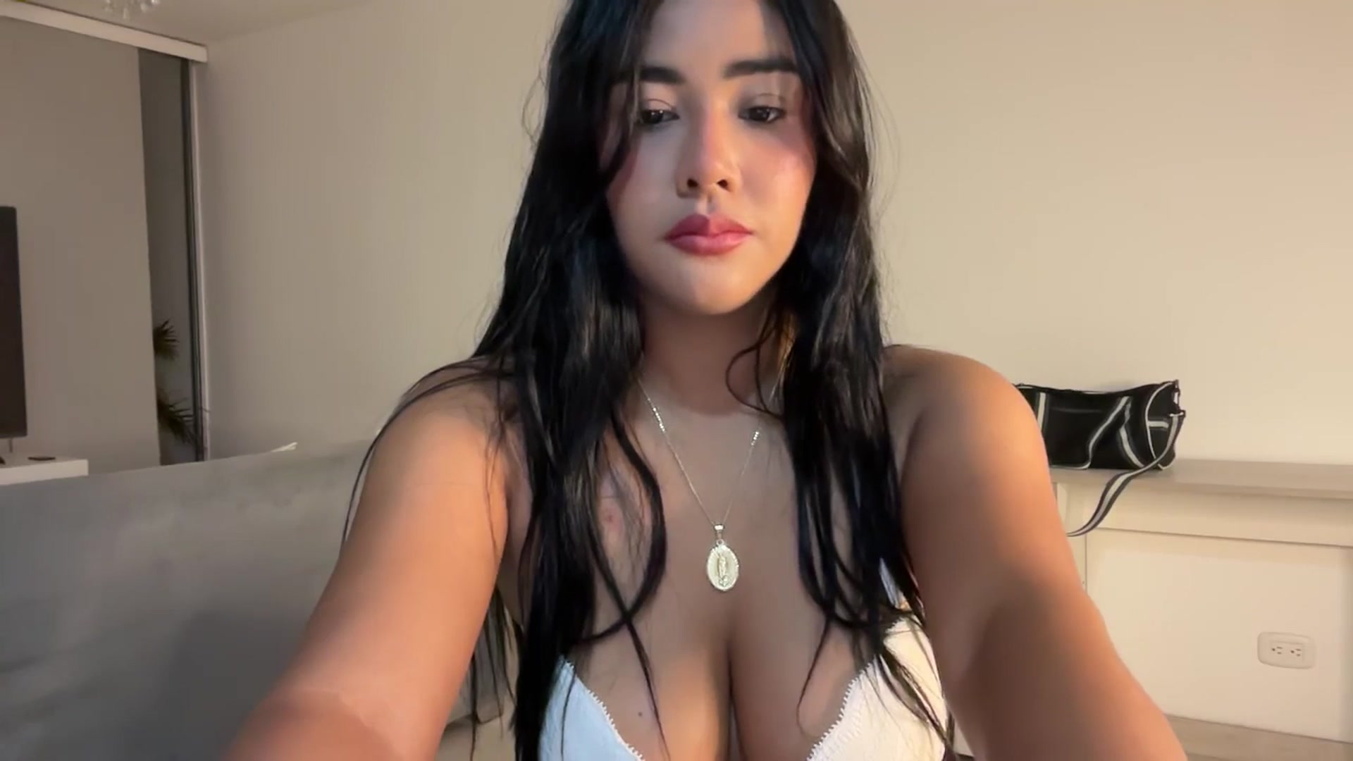 Gallery image thumbnail from Anastasia_sea's myfreecams stream on, 03/19/2025, 02:59 image 3 of 20