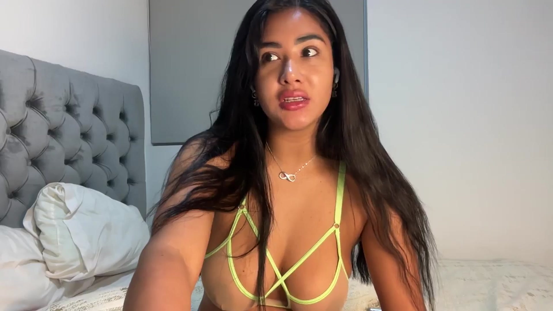 Gallery image thumbnail from Anastasia_sea's myfreecams stream on, 04/04/2025, 03:05 image 2 of 20