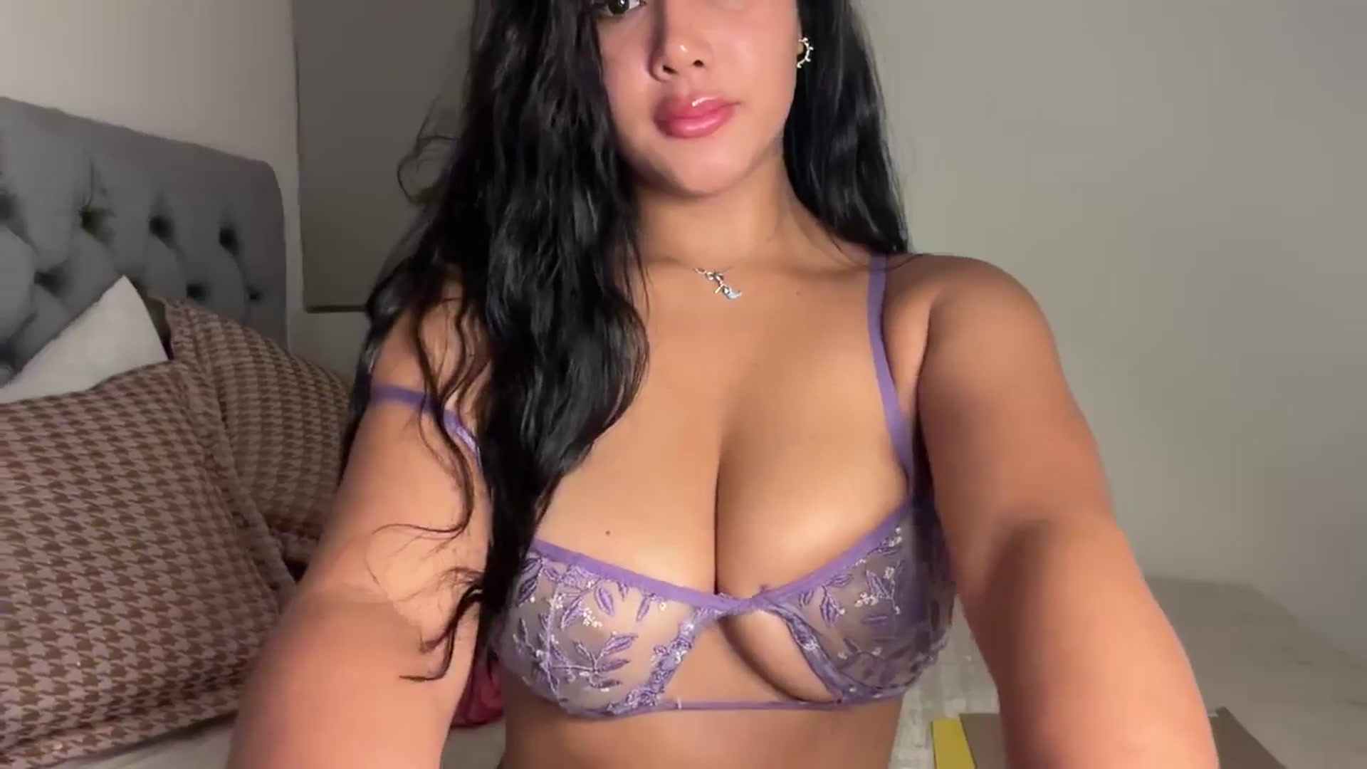 Gallery image thumbnail from Anastasia_sea's myfreecams stream on, 04/23/2025, 03:03 image 7 of 20