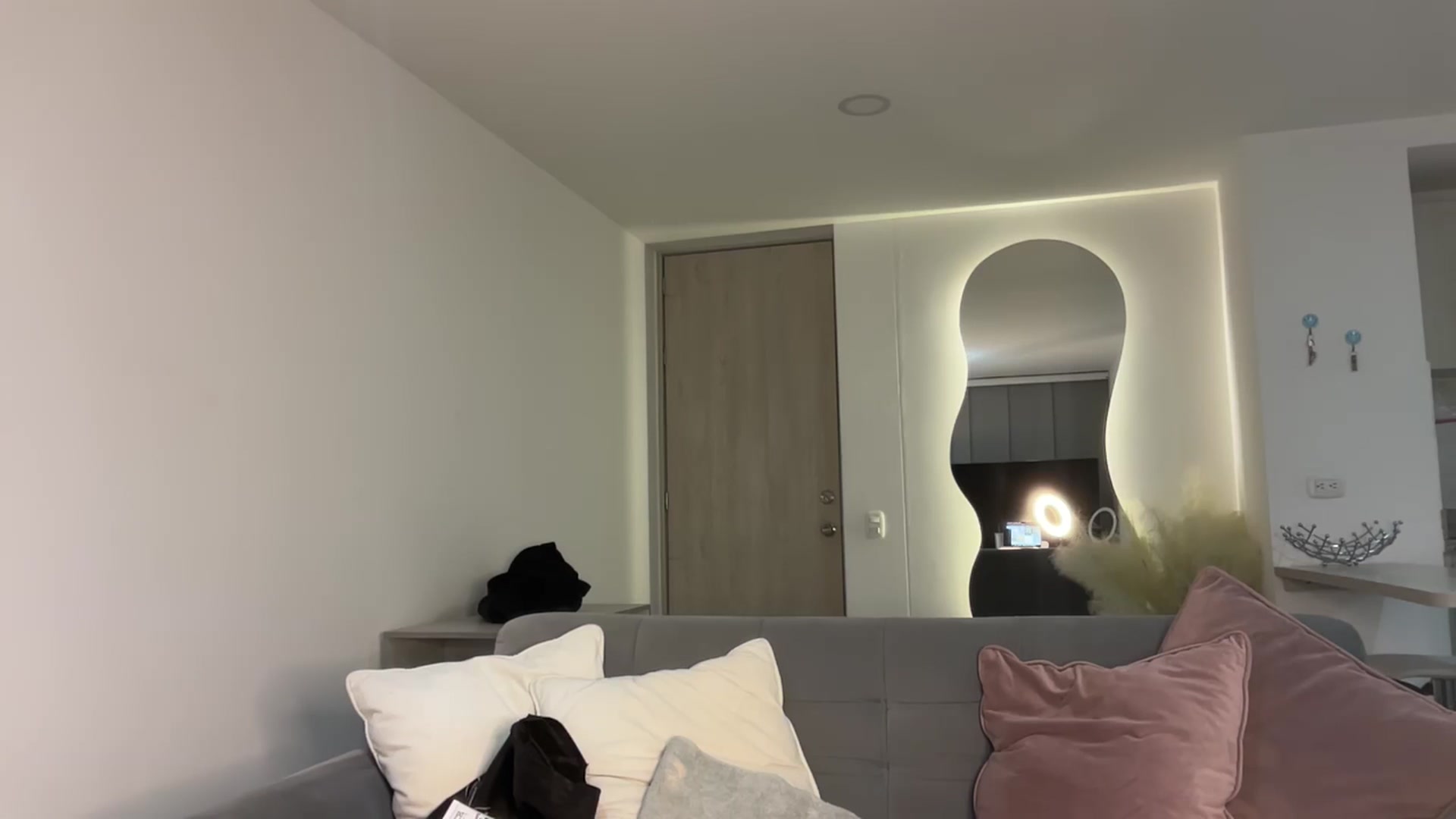 Gallery image thumbnail from Anastasia_sea's myfreecams stream on, 04/25/2025, 05:38 image 15 of 20