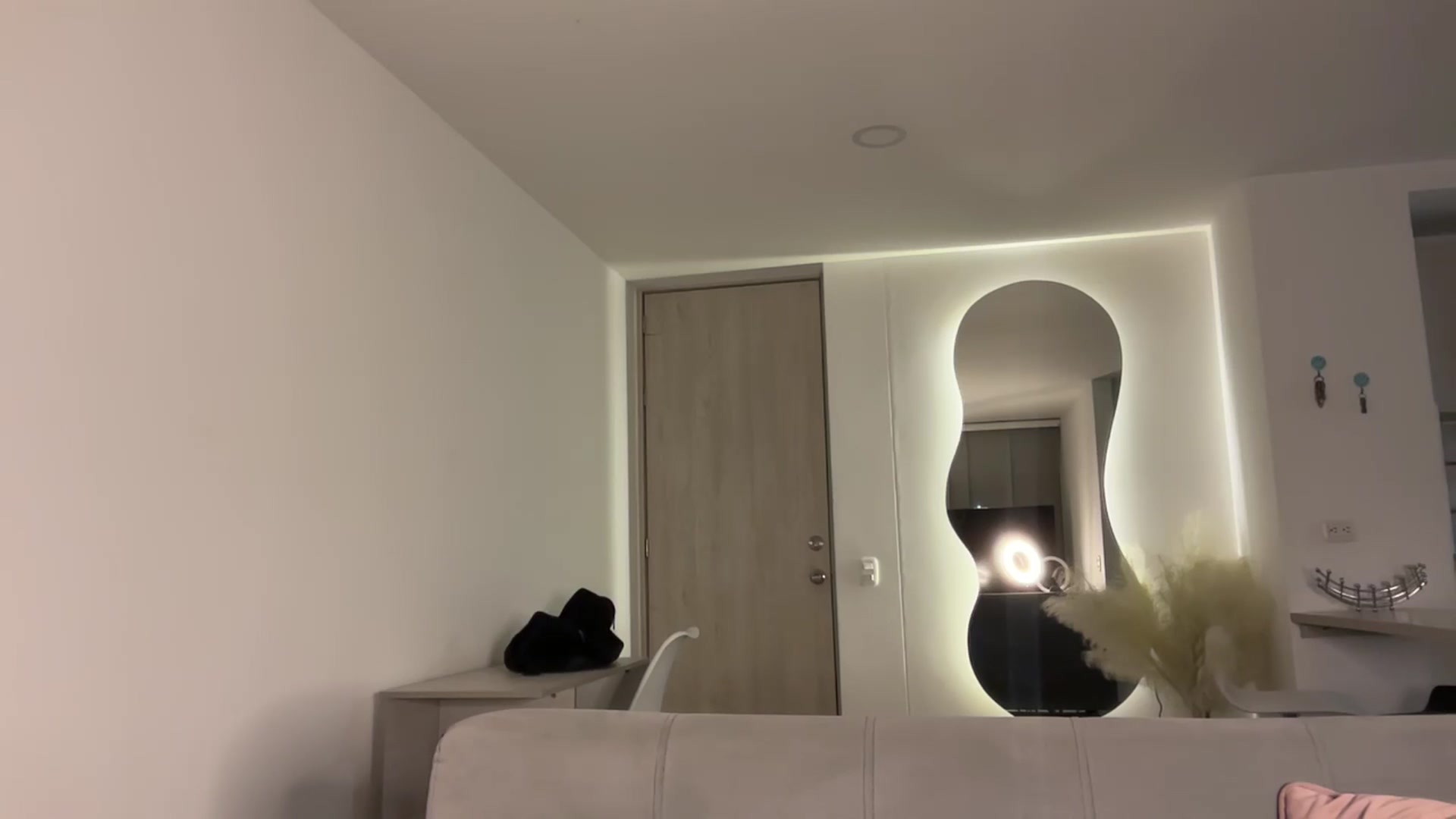 Gallery image thumbnail from Anastasia_sea's myfreecams stream on, 04/27/2025, 02:48 image 19 of 20