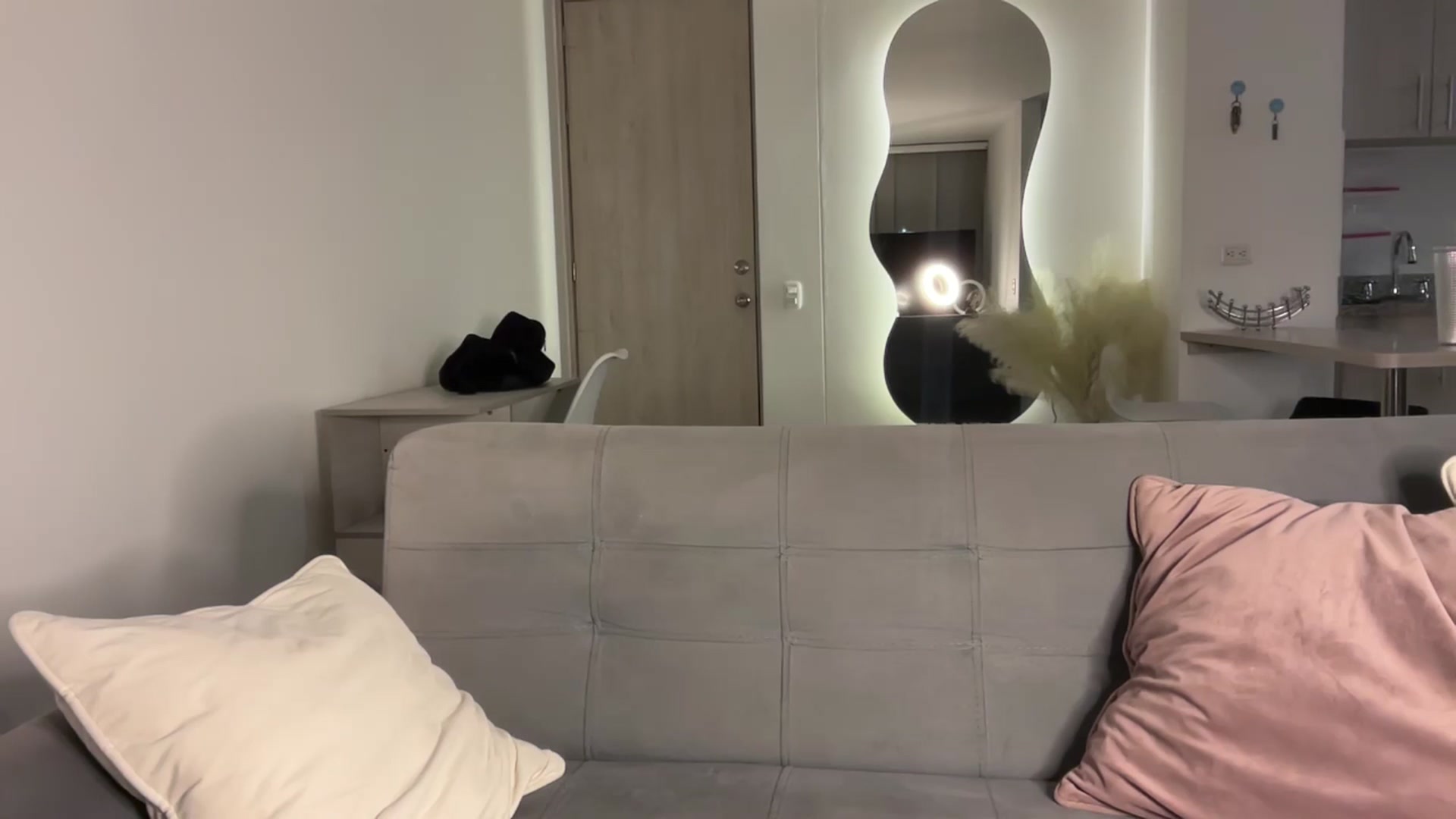Gallery image thumbnail from Anastasia_sea's myfreecams stream on, 04/27/2025, 02:48 image 5 of 20