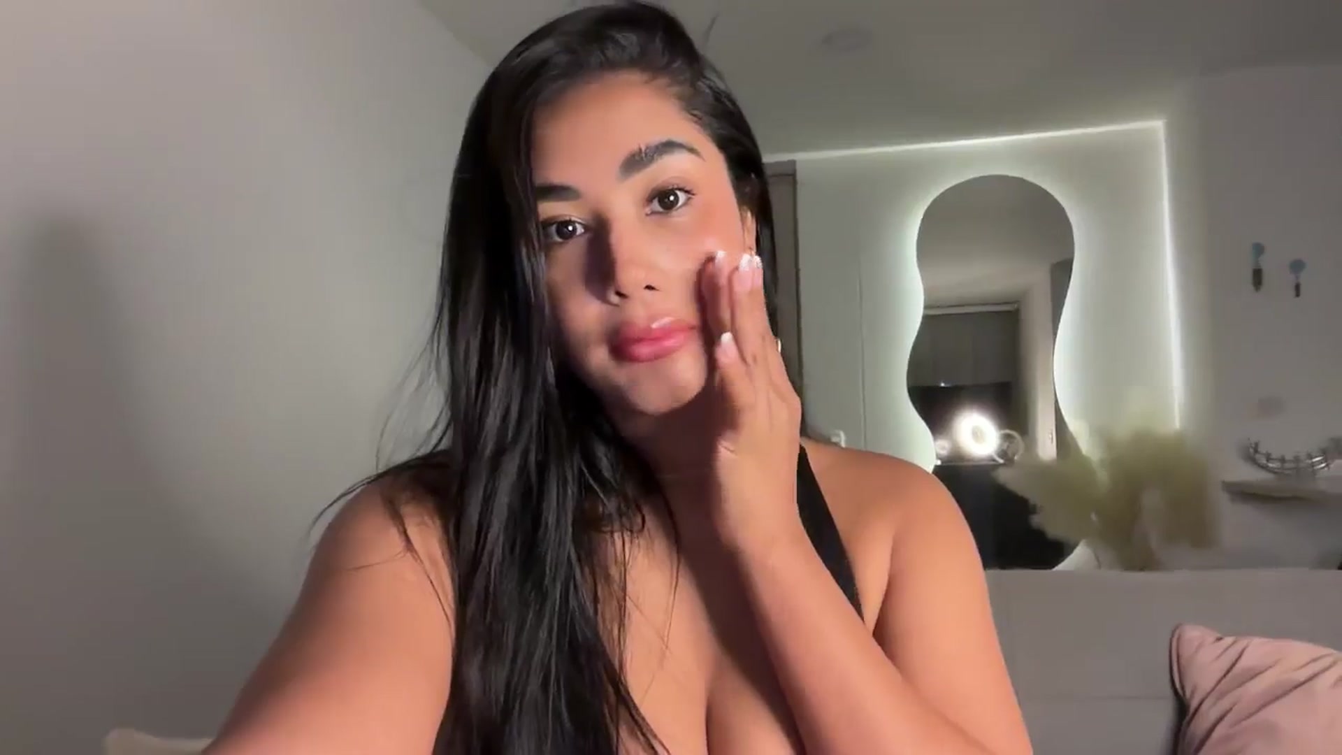 Gallery image thumbnail from Anastasia_sea's myfreecams stream on, 04/27/2025, 02:48 image 17 of 20