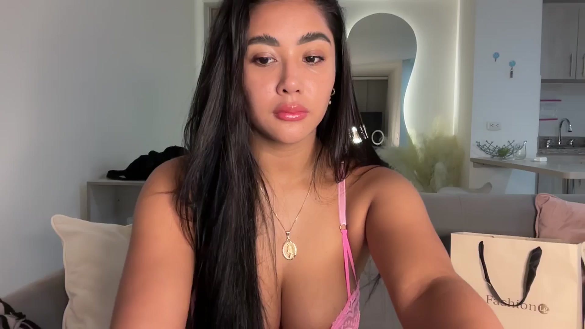 Gallery image thumbnail from Anastasia_sea's myfreecams stream on, 04/29/2025, 04:02 image 3 of 20