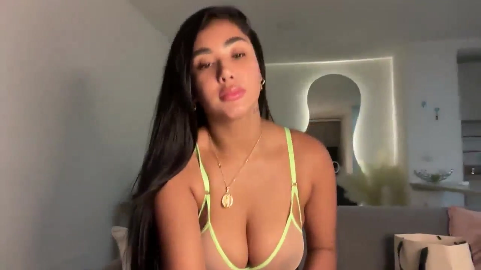 Gallery image thumbnail from Anastasia_sea's myfreecams stream on, 04/29/2025, 05:25 image 5 of 20