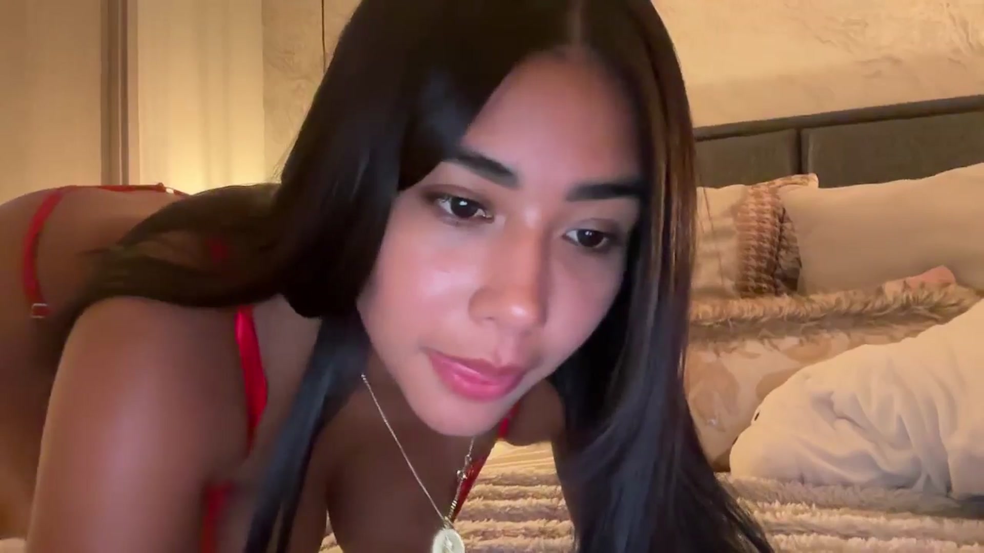 Gallery image thumbnail from Anastasia_sea's myfreecams stream on, 05/18/2025, 03:17 image 9 of 20