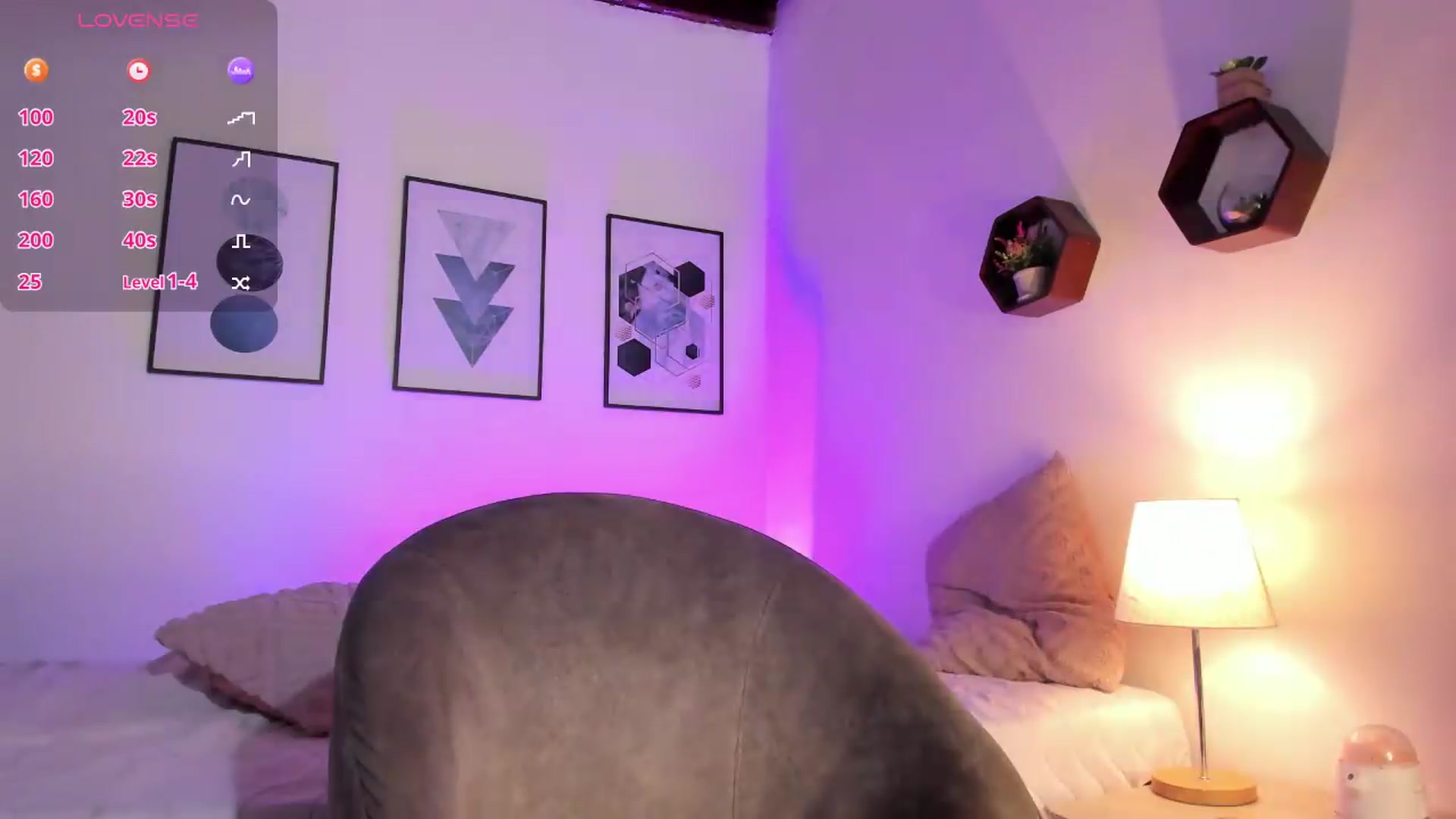 Gallery image thumbnail from Anatorres_'s myfreecams stream on, 05/07/2026, 24:42 image 14 of 20