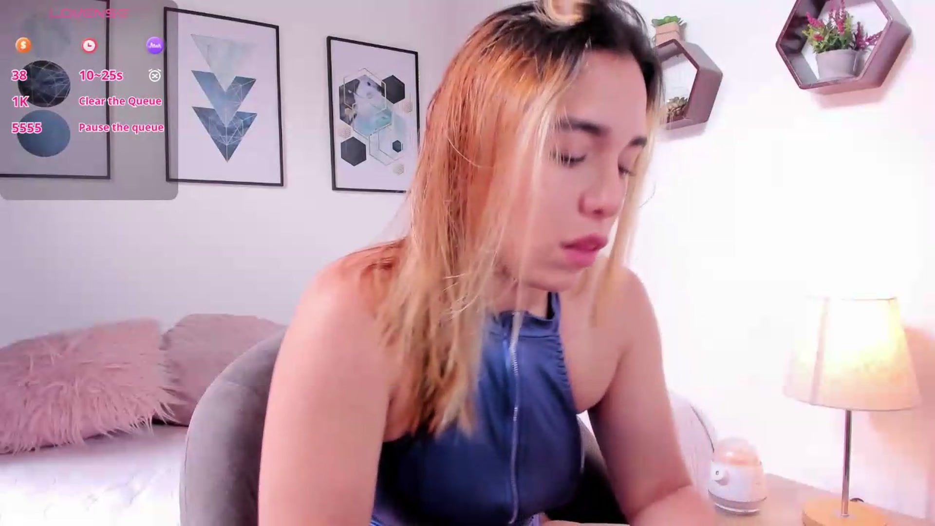 Gallery image thumbnail from Anatorres_'s myfreecams stream on, 09/07/2026, 18:17 image 2 of 20