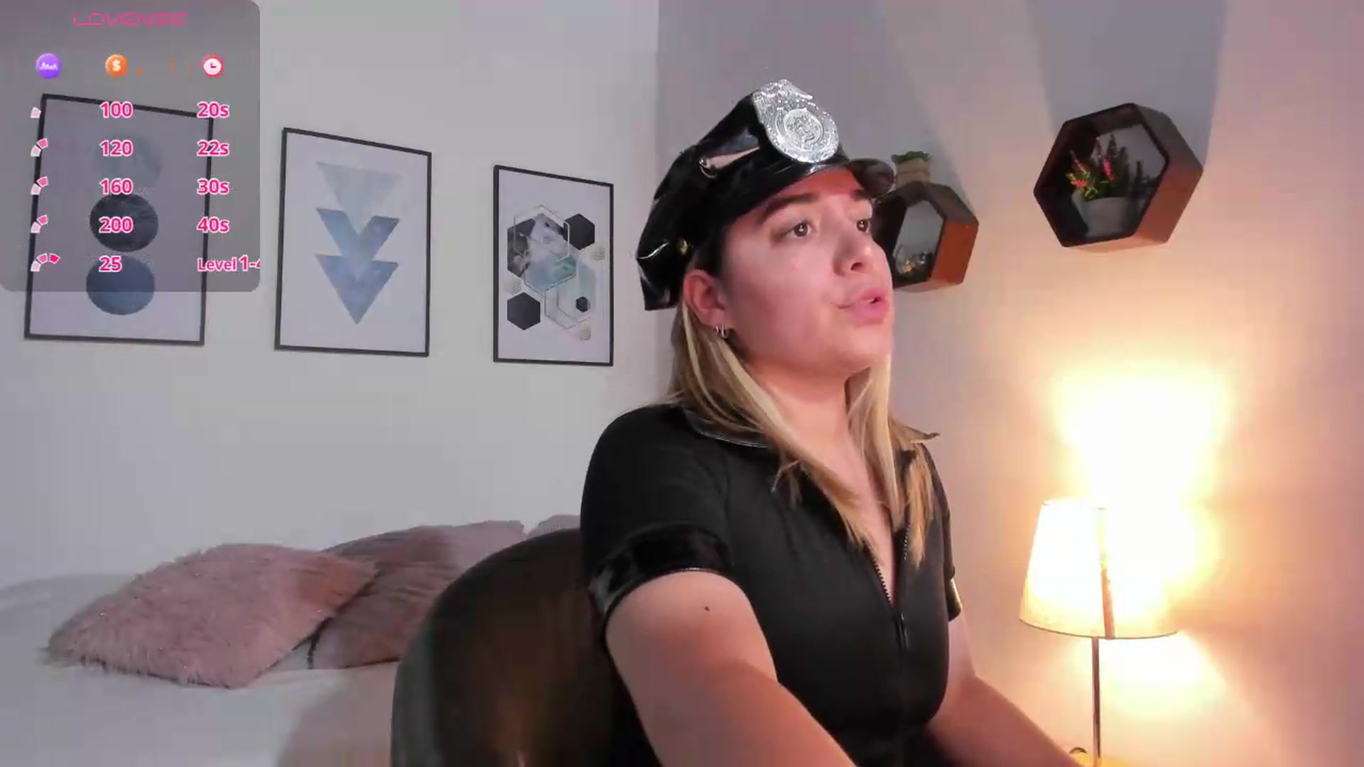 Gallery image thumbnail from Anatorres_'s myfreecams stream on, 09/11/2026, 01:40 image 10 of 20