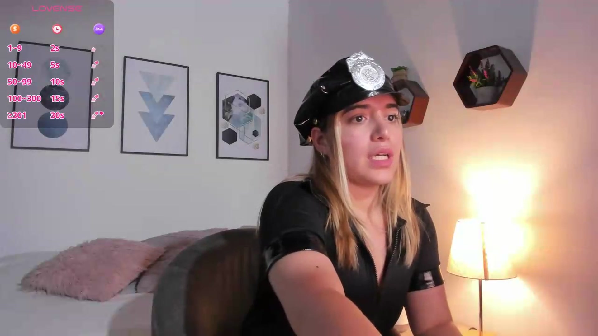 Gallery image thumbnail from Anatorres_'s myfreecams stream on, 09/11/2026, 01:40 image 6 of 20