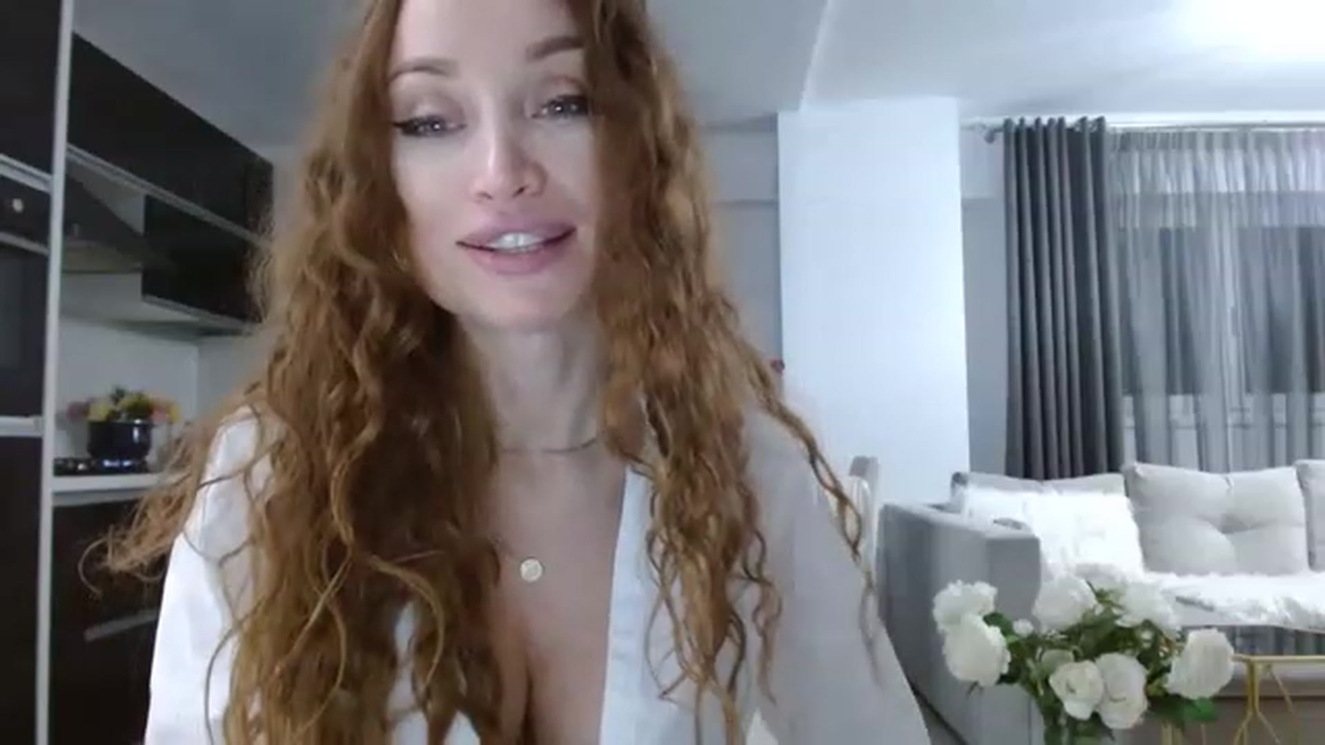 Gallery image thumbnail from Anayys's myfreecams stream on, 11/16/2022, 07:47 image 6 of 20