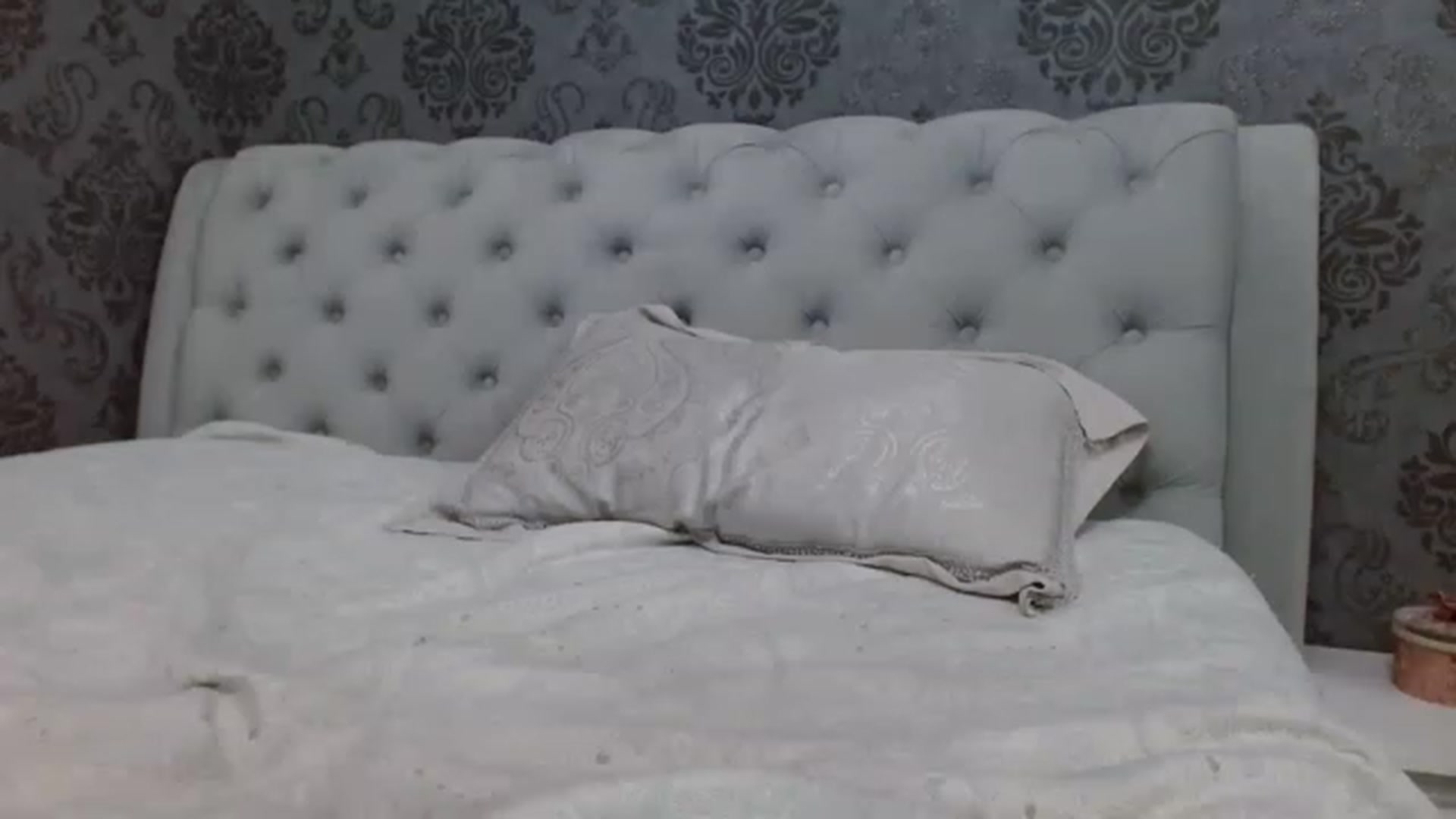 Gallery image thumbnail from Anayys's myfreecams stream on, 11/19/2022, 02:21 image 5 of 20