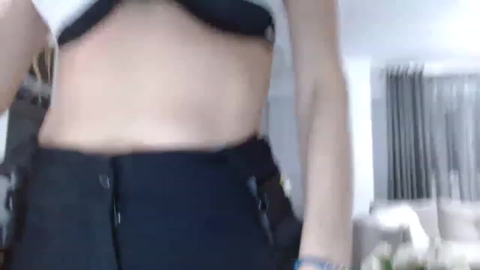 Gallery image thumbnail from Anayys's myfreecams stream on, 11/26/2022, 01:23 image 12 of 20