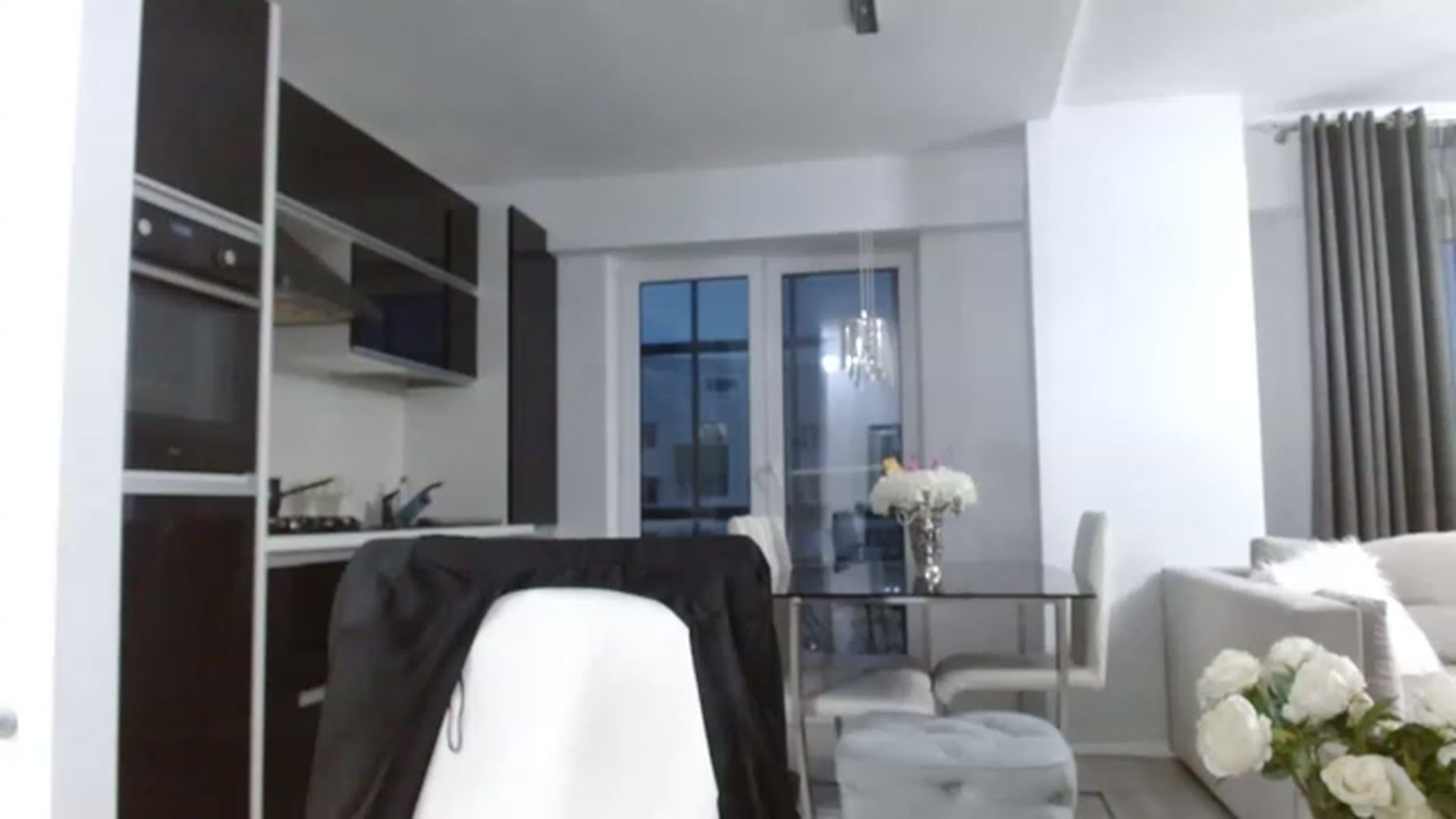Gallery image thumbnail from Anayys's myfreecams stream on, 12/03/2022, 15:49 image 4 of 20