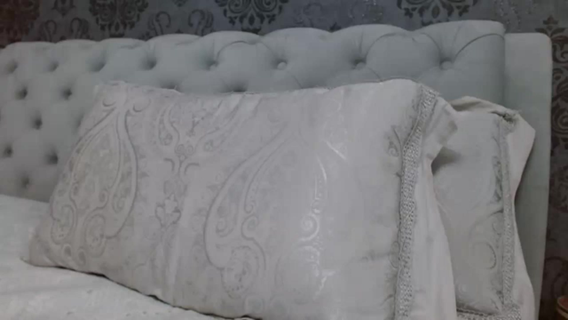Gallery image thumbnail from Anayys's myfreecams stream on, 12/04/2022, 18:17 image 14 of 20