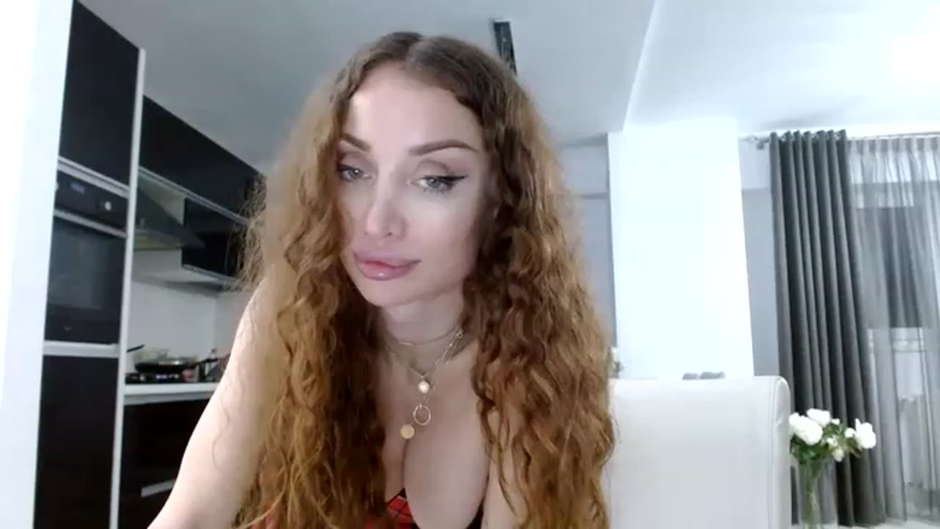 Gallery image thumbnail from Anayys's myfreecams stream on, 01/04/2023, 03:06 image 6 of 20