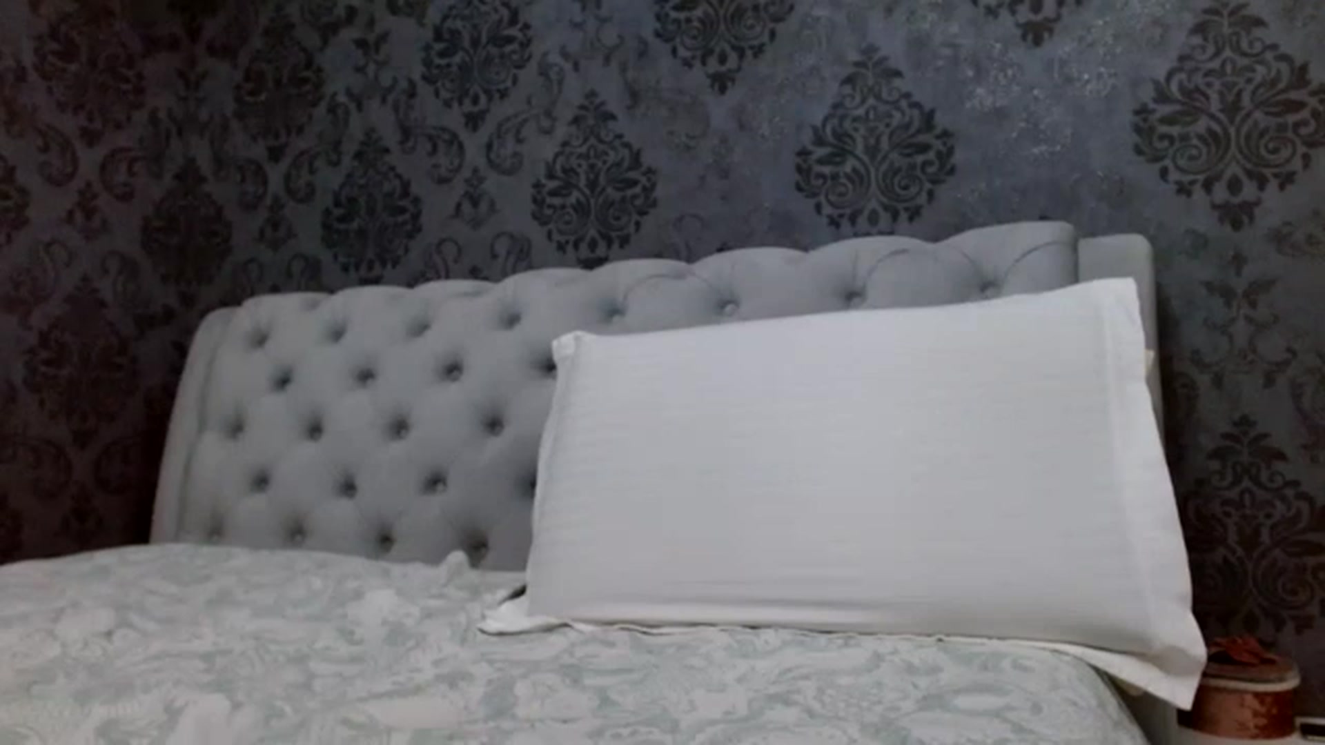 Gallery image thumbnail from Anayys's myfreecams stream on, 02/02/2023, 24:32 image 17 of 20