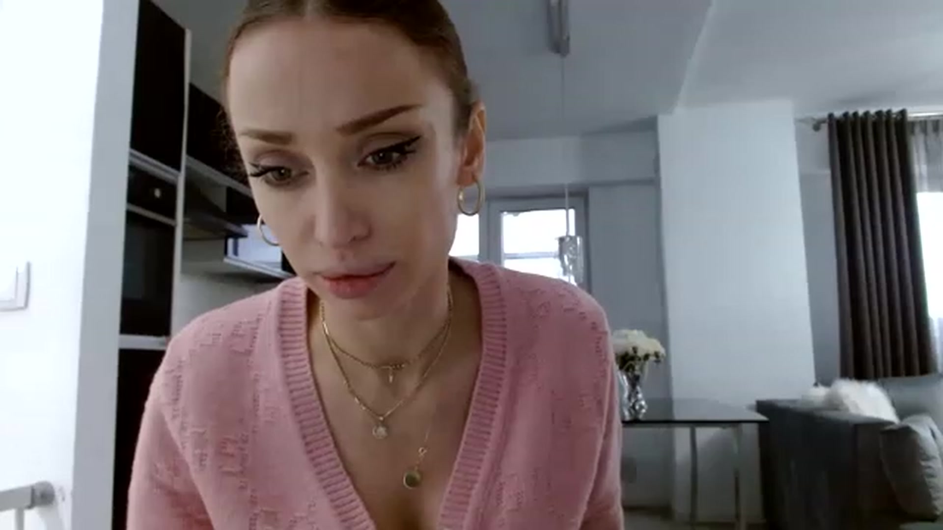 Gallery image thumbnail from Anayys's myfreecams stream on, 02/05/2023, 14:35 image 6 of 20