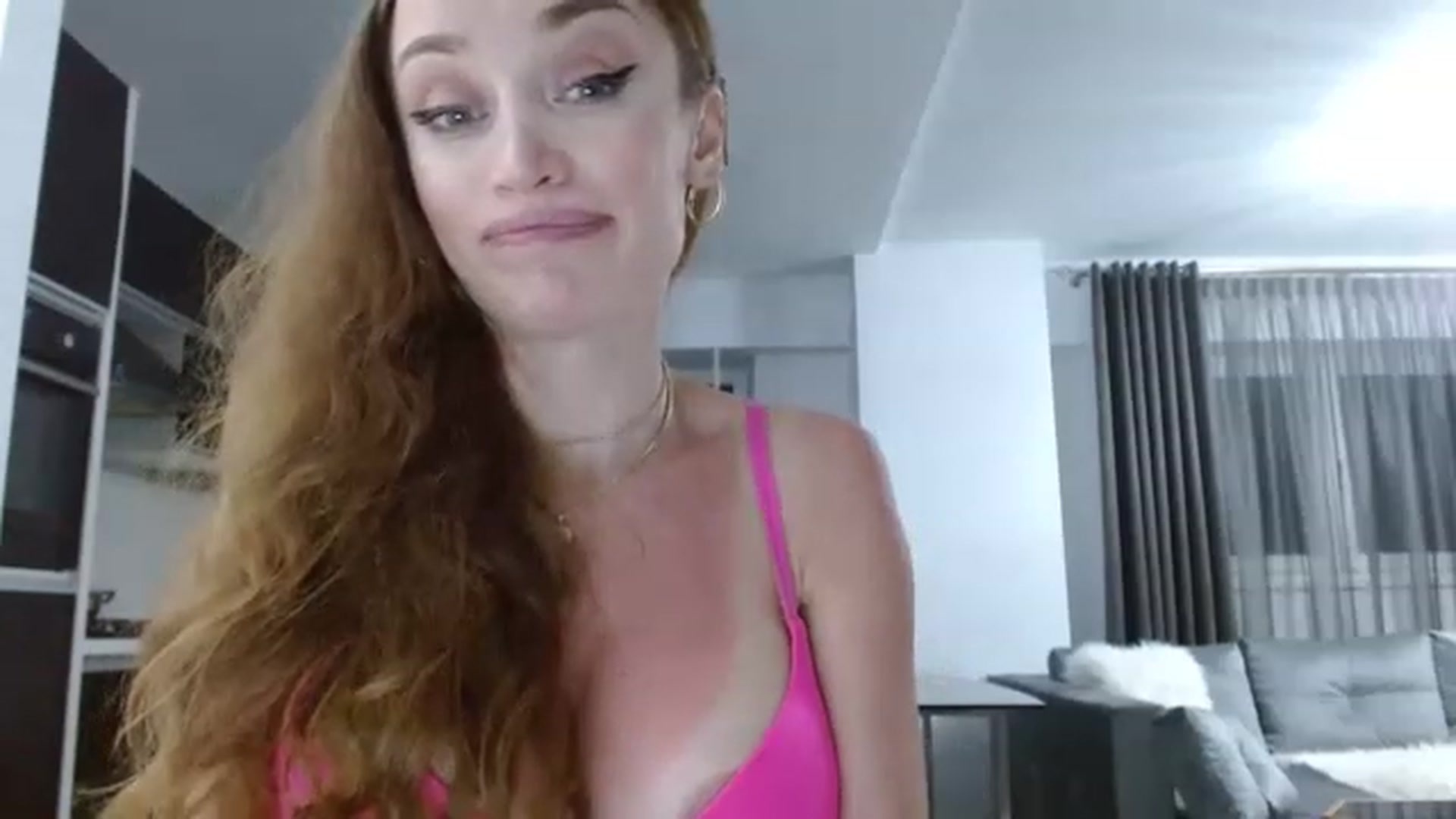 Gallery image thumbnail from Anayys's myfreecams stream on, 02/18/2023, 23:31 image 9 of 20