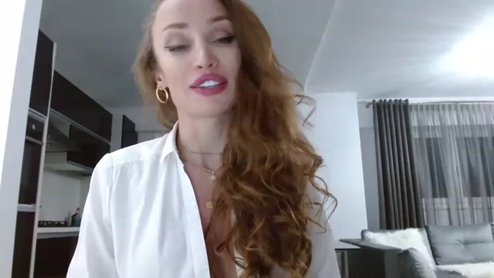 Gallery image thumbnail from Anayys's myfreecams stream on, 02/19/2023, 20:13 image 15 of 20