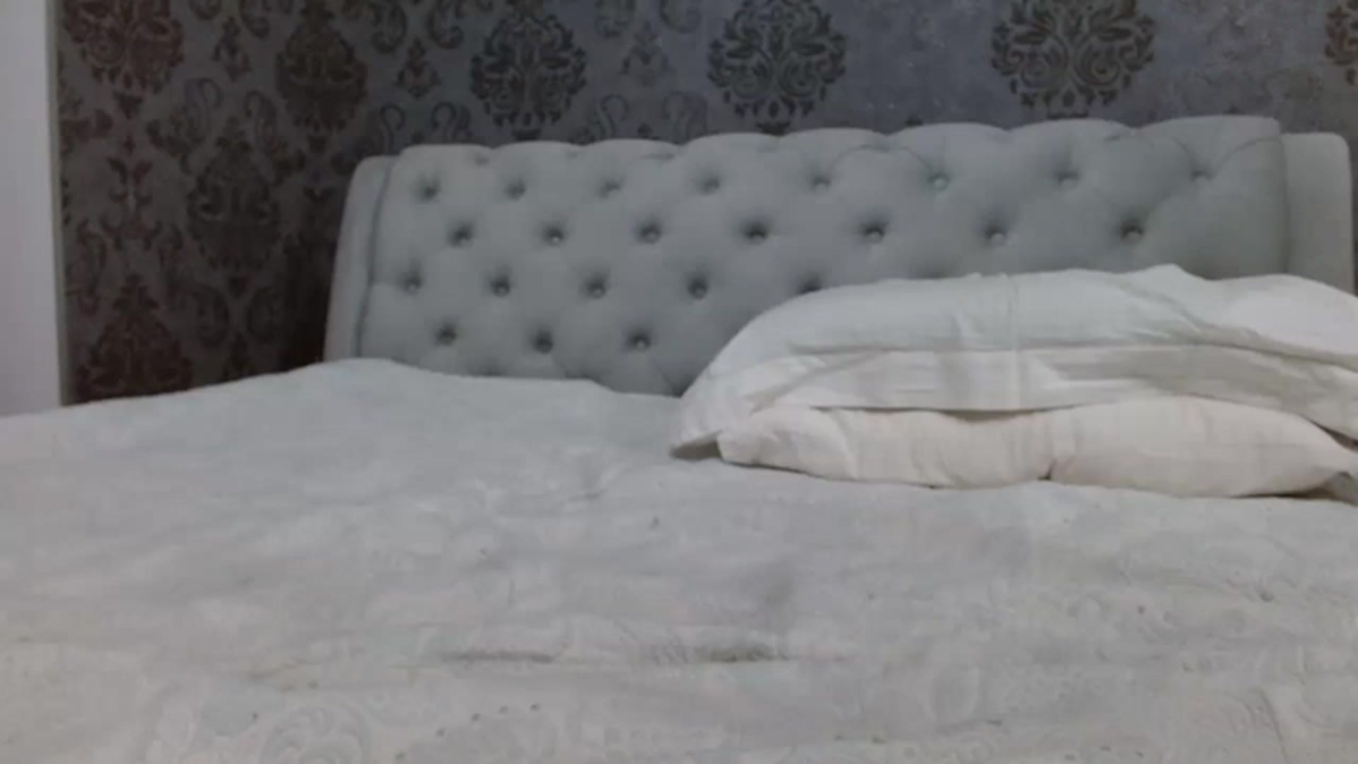 Gallery image thumbnail from Anayys's myfreecams stream on, 02/28/2023, 23:40 image 18 of 20