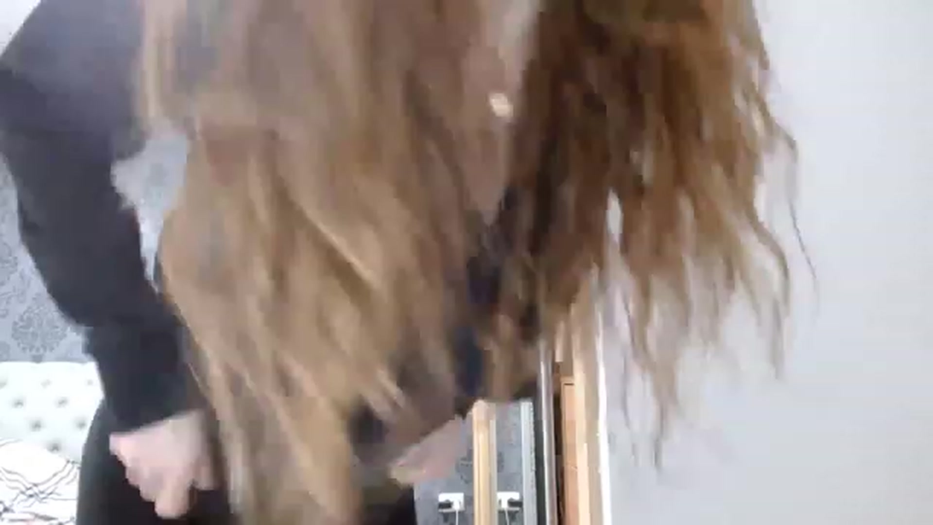 Gallery image thumbnail from Anayys's myfreecams stream on, 04/22/2023, 16:05 image 19 of 20