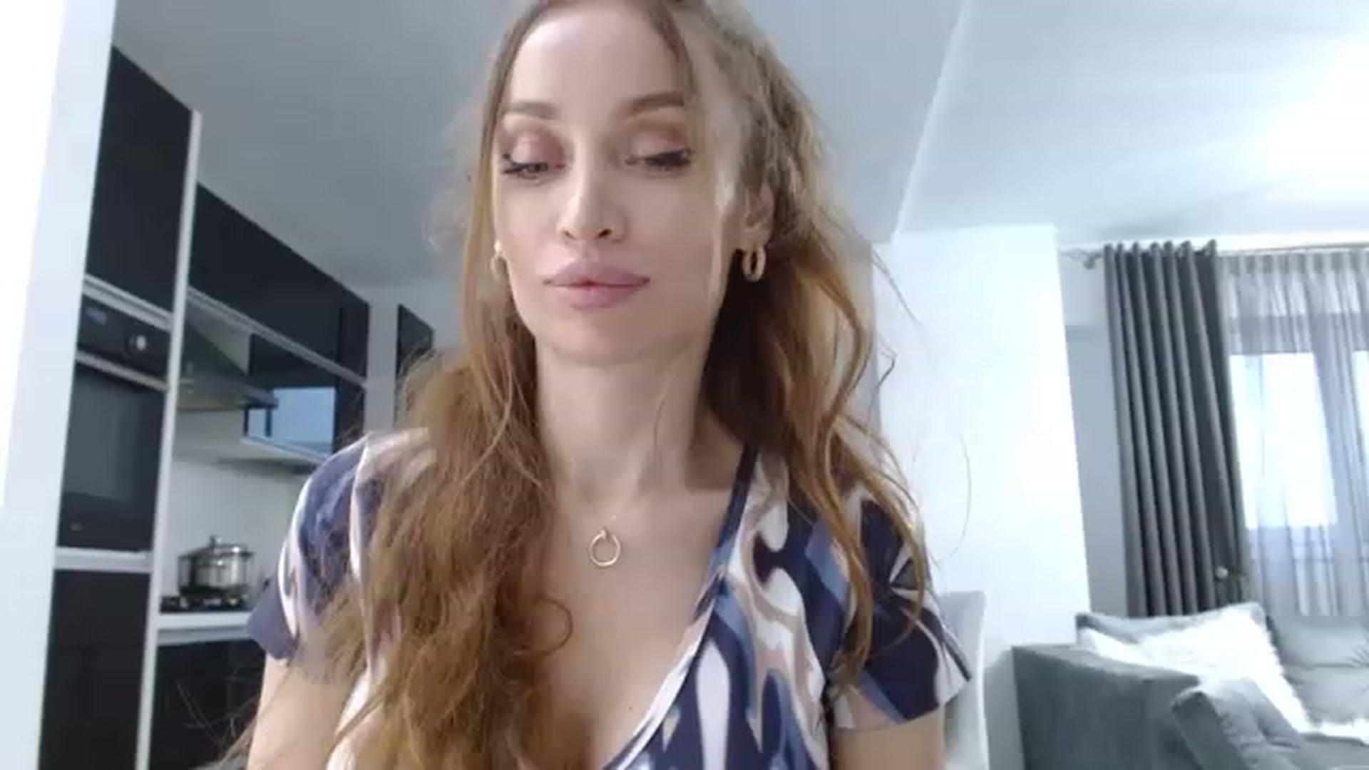 Gallery image thumbnail from Anayys's myfreecams stream on, 05/21/2023, 02:45 image 14 of 20