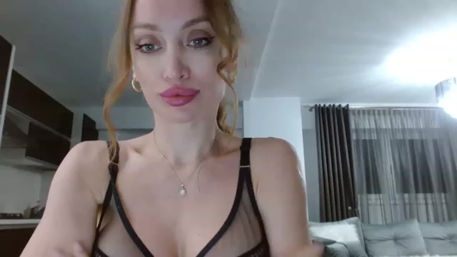 Gallery image thumbnail from Anayys's myfreecams stream on, 06/13/2023, 24:55 image 2 of 20