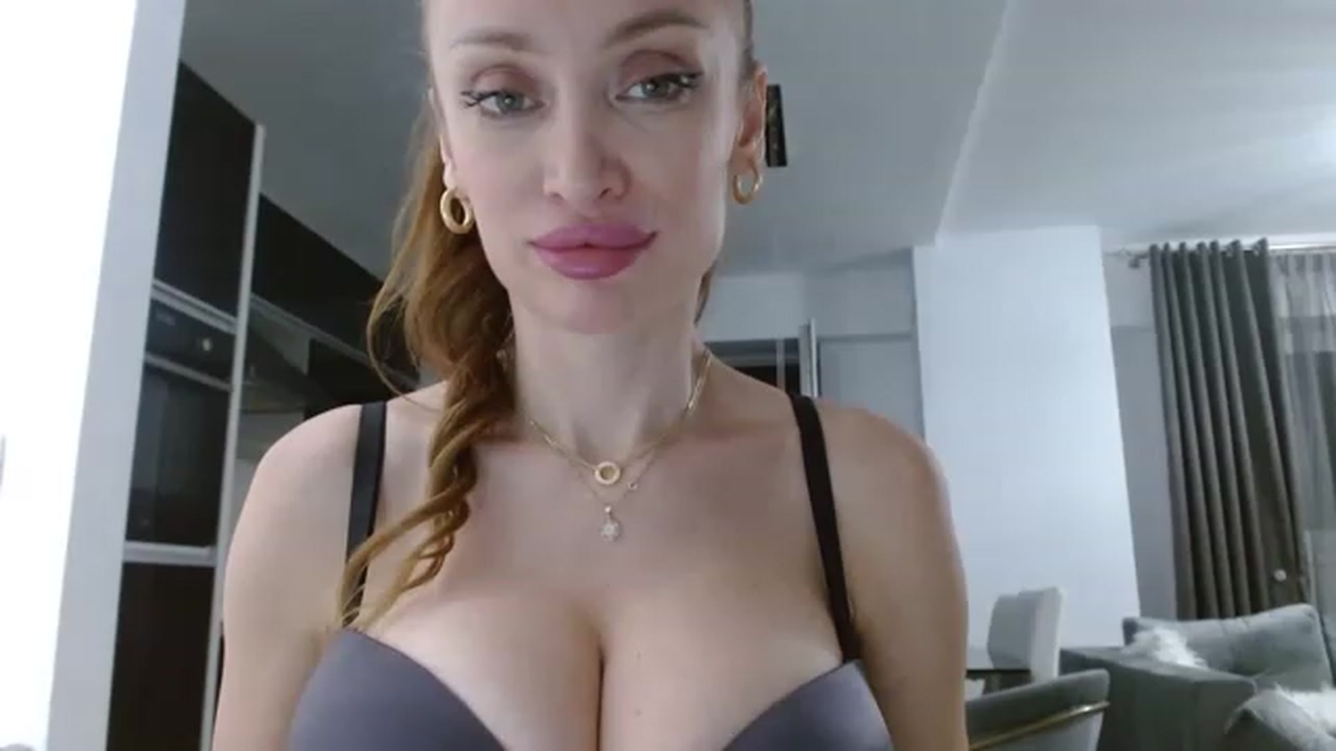 Gallery image thumbnail from Anayys's myfreecams stream on, 06/21/2023, 20:54 image 4 of 20