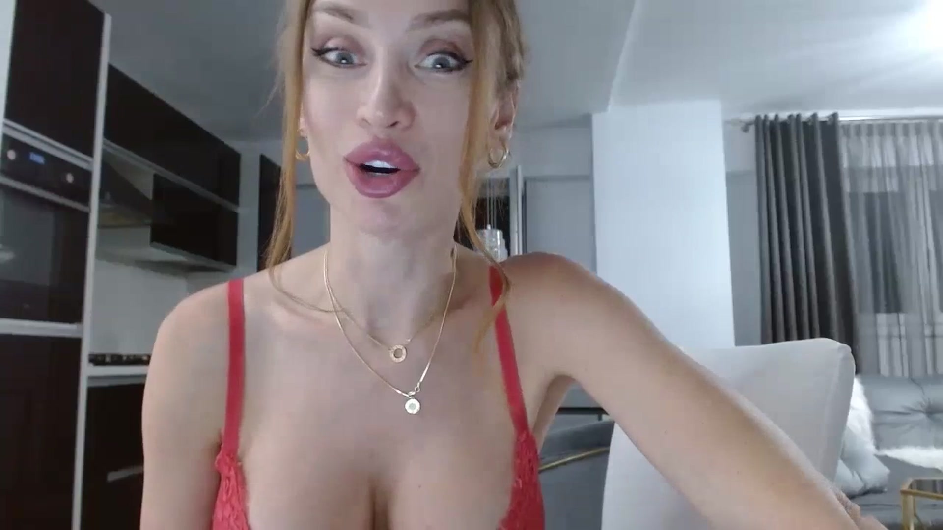Gallery image thumbnail from Anayys's myfreecams stream on, 07/05/2023, 19:53 image 13 of 20