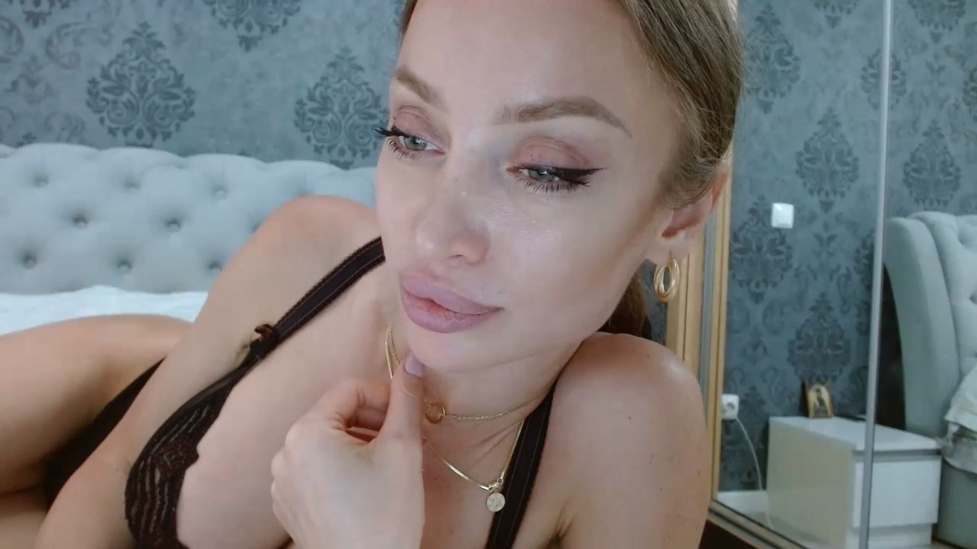 Gallery image thumbnail from Anayys's myfreecams stream on, 07/08/2023, 15:44 image 19 of 20