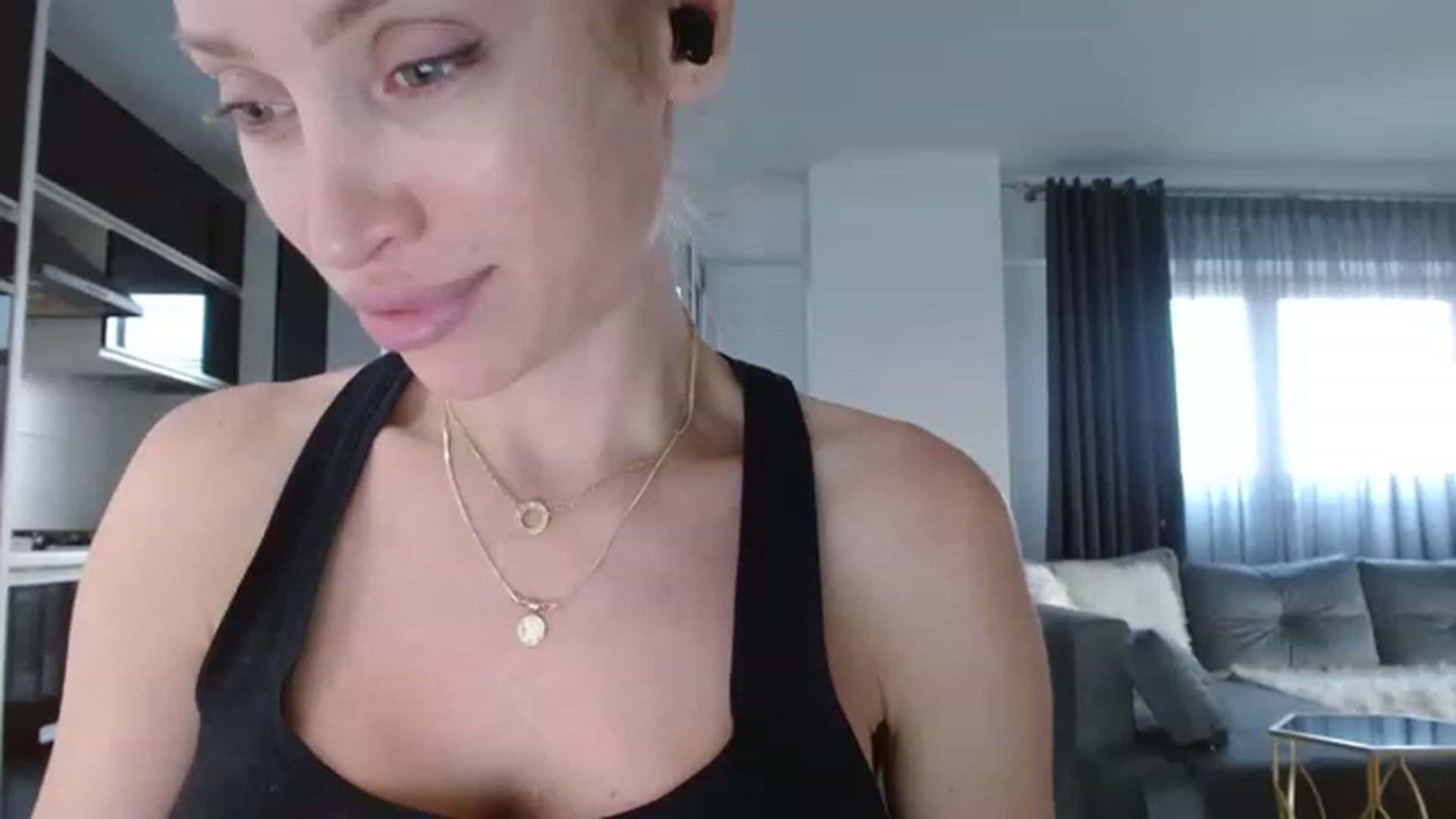 Gallery image thumbnail from Anayys's myfreecams stream on, 07/19/2023, 03:22 image 20 of 20