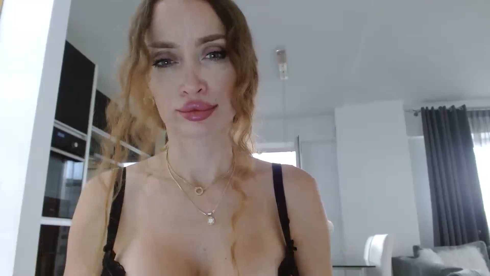 Gallery image thumbnail from Anayys's myfreecams stream on, 07/20/2023, 14:57 image 15 of 20