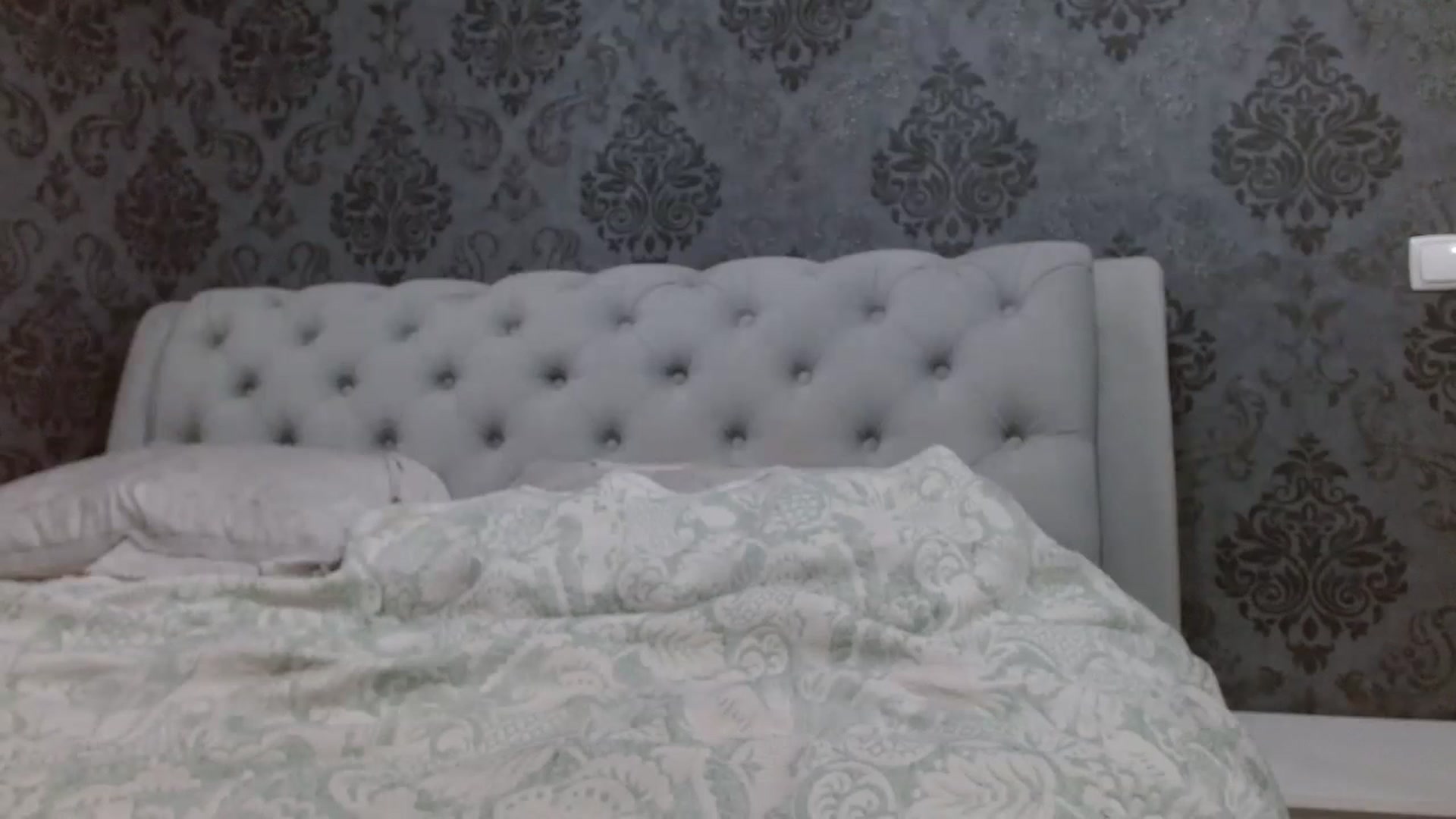 Gallery image thumbnail from Anayys's myfreecams stream on, 07/20/2023, 20:10 image 19 of 20