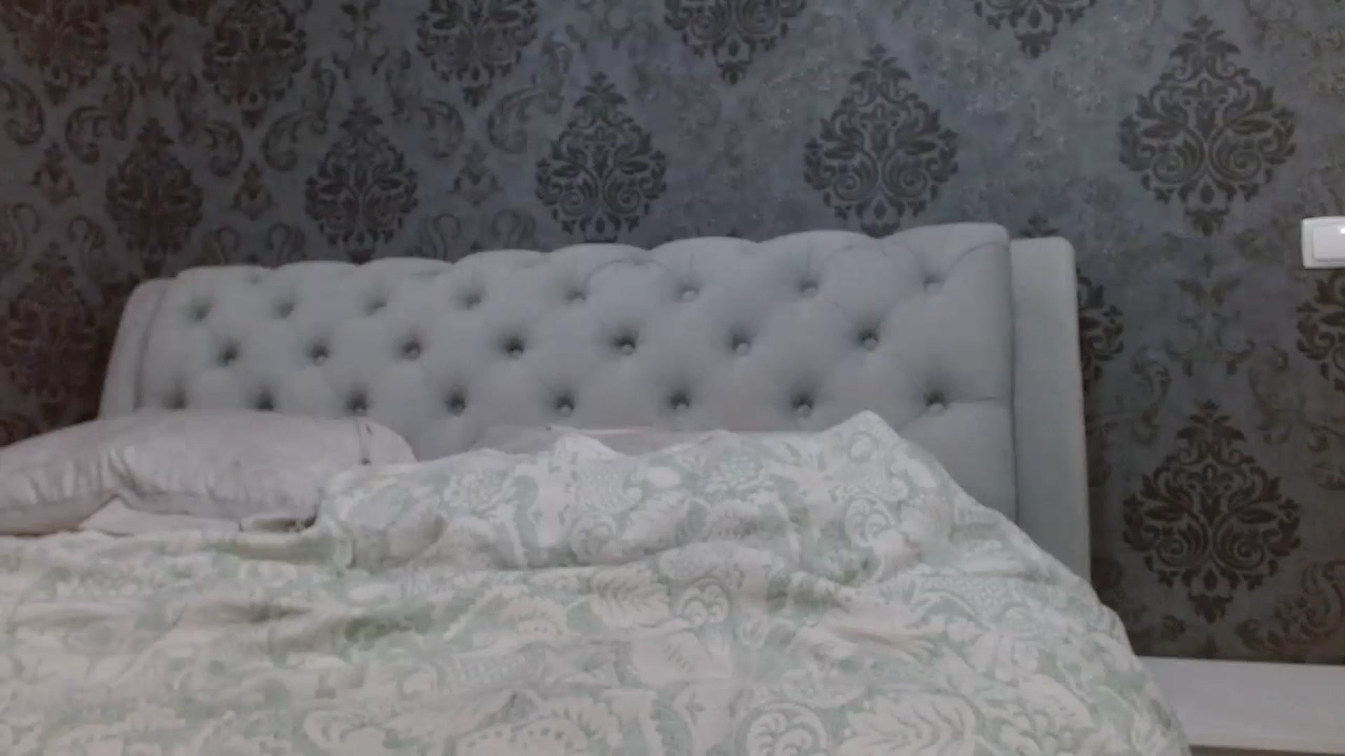 Gallery image thumbnail from Anayys's myfreecams stream on, 07/20/2023, 20:10 image 20 of 20