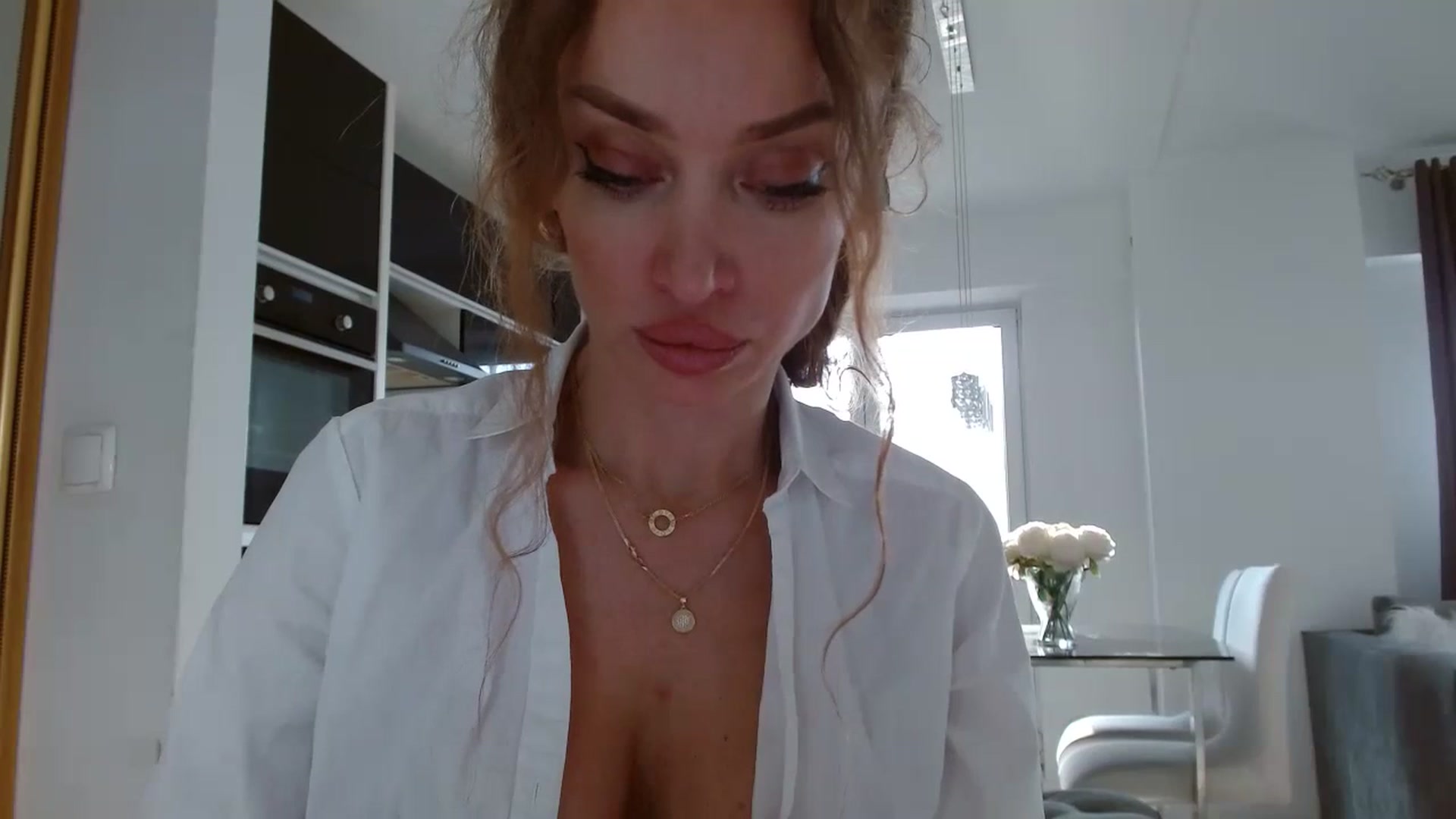 Gallery image thumbnail from Anayys's myfreecams stream on, 07/21/2023, 15:50 image 13 of 20