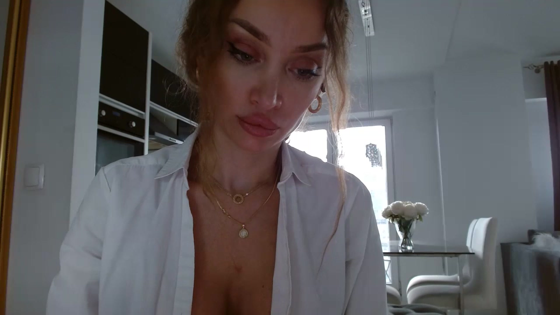 Gallery image thumbnail from Anayys's myfreecams stream on, 07/21/2023, 15:50 image 5 of 20