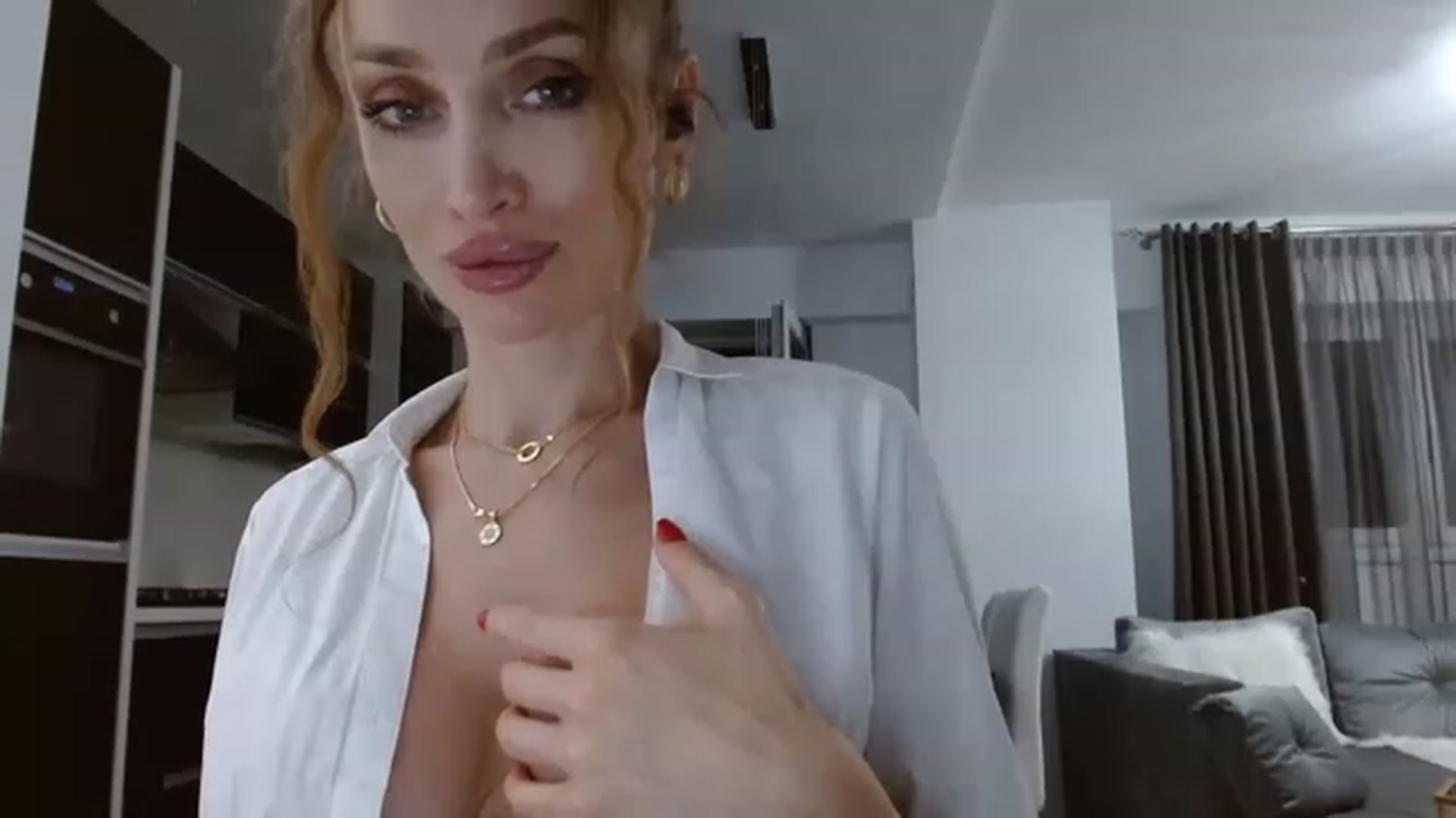 Gallery image thumbnail from Anayys's myfreecams stream on, 07/21/2023, 20:30 image 4 of 20