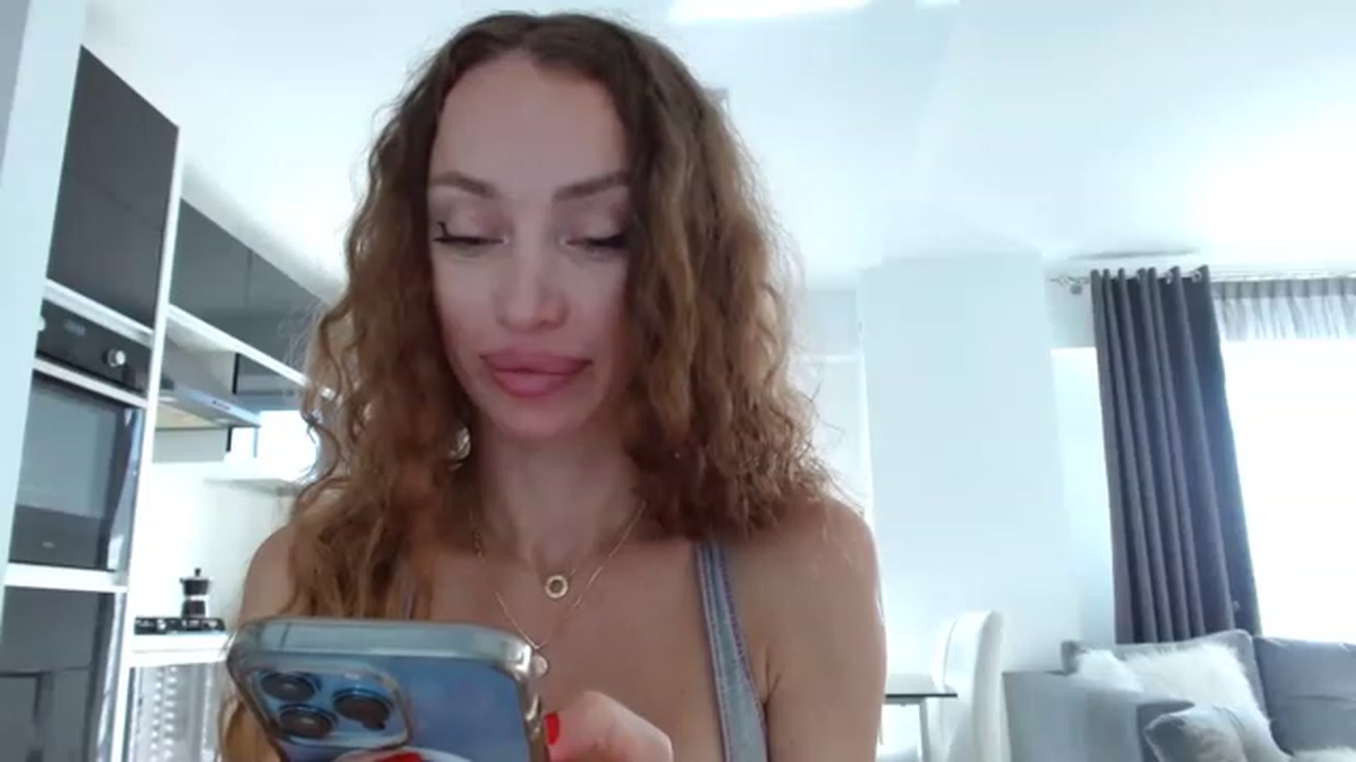 Gallery image thumbnail from Anayys's myfreecams stream on, 07/22/2023, 14:44 image 16 of 20