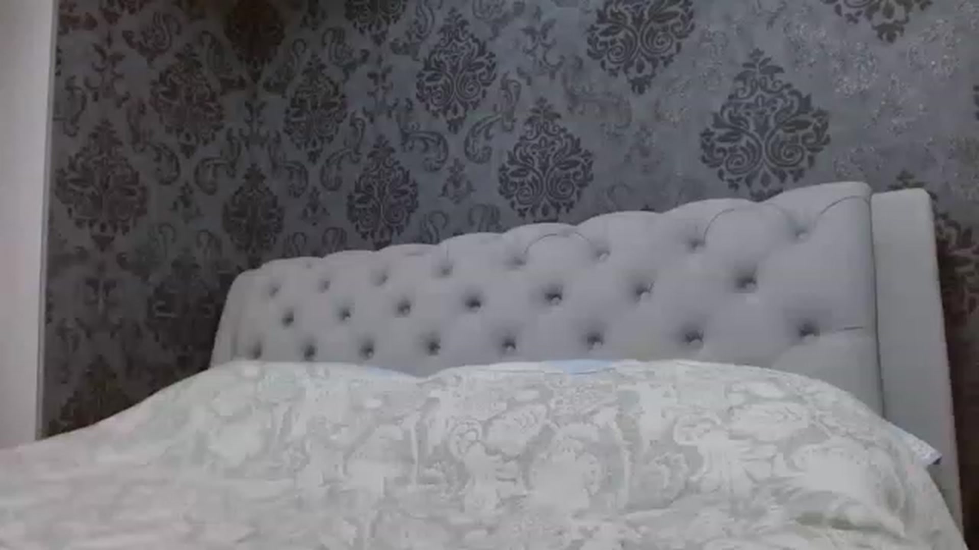 Gallery image thumbnail from Anayys's myfreecams stream on, 08/24/2023, 19:38 image 18 of 20