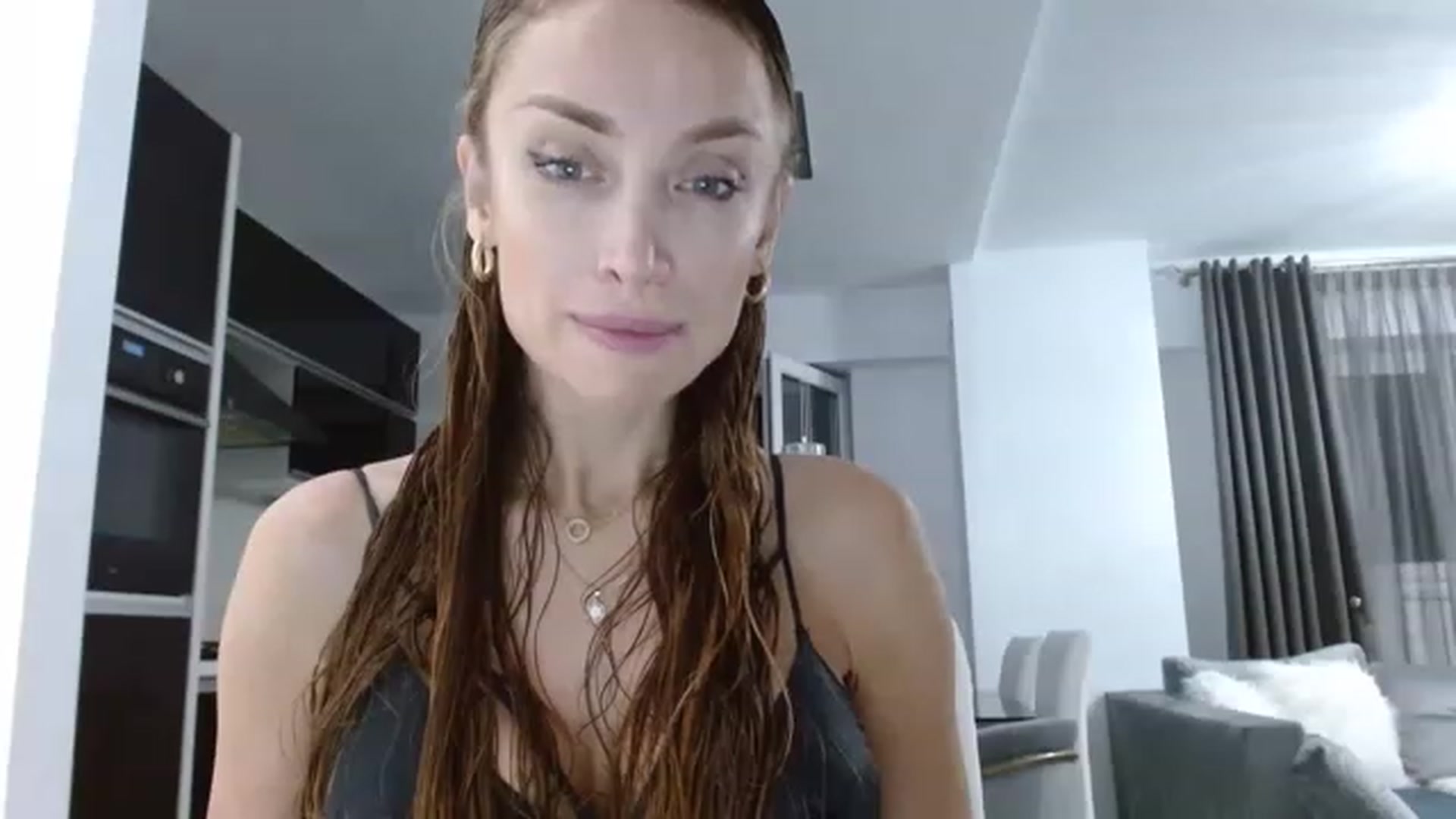 Gallery image thumbnail from Anayys's myfreecams stream on, 08/24/2023, 20:54 image 2 of 20