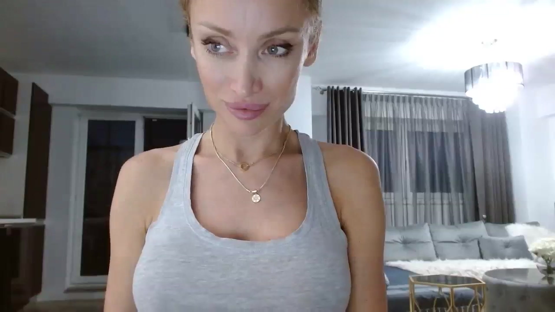 Gallery image thumbnail from Anayys's myfreecams stream on, 08/28/2023, 03:09 image 19 of 20