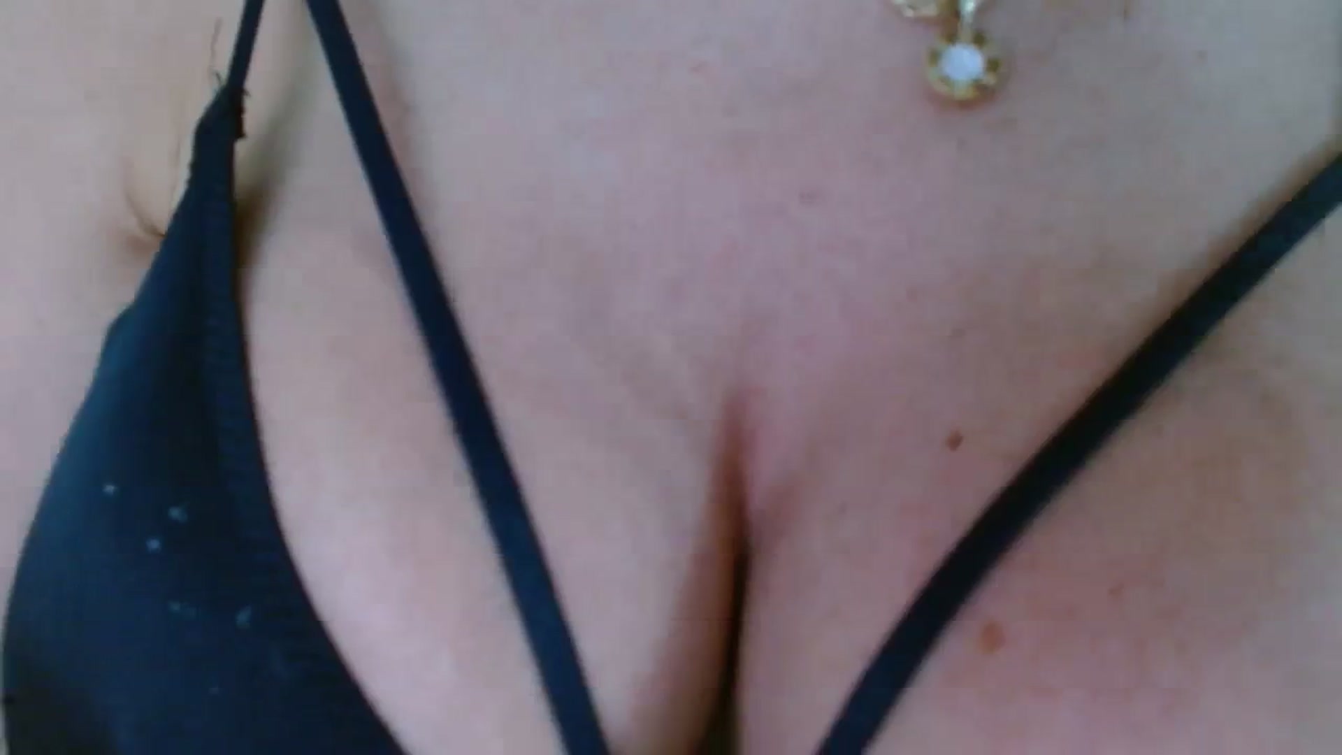 Gallery image thumbnail from Anayys's myfreecams stream on, 09/05/2023, 24:51 image 5 of 20