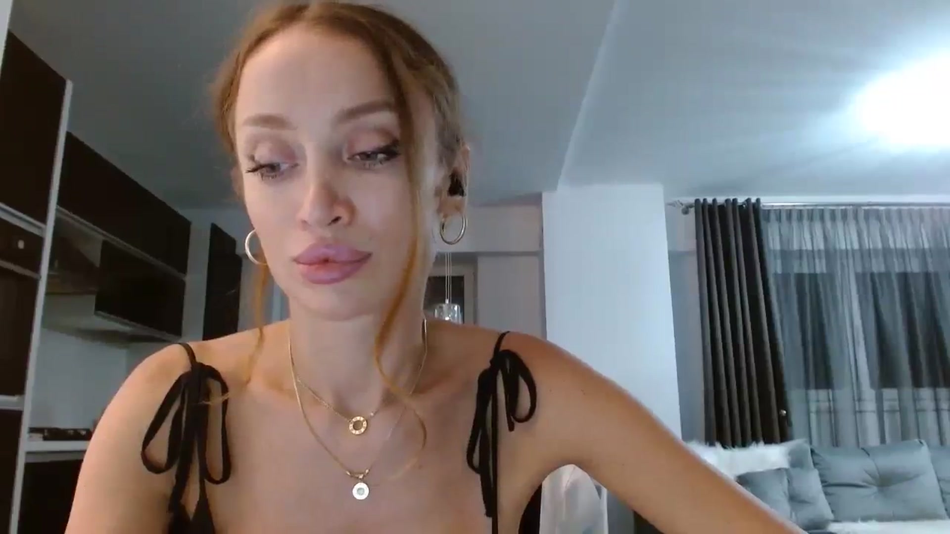 Gallery image thumbnail from Anayys's myfreecams stream on, 09/05/2023, 23:09 image 9 of 20