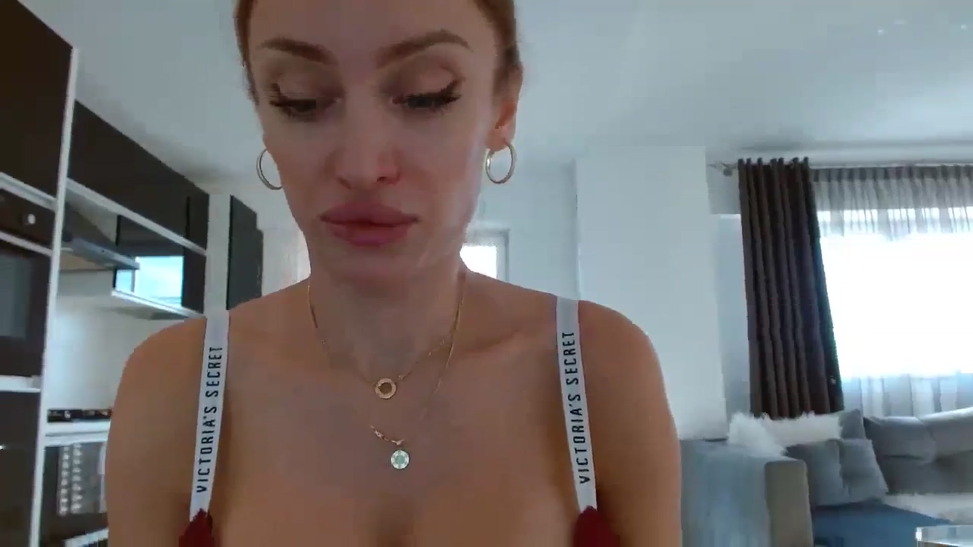 Gallery image thumbnail from Anayys's myfreecams stream on, 09/07/2023, 15:11 image 18 of 20