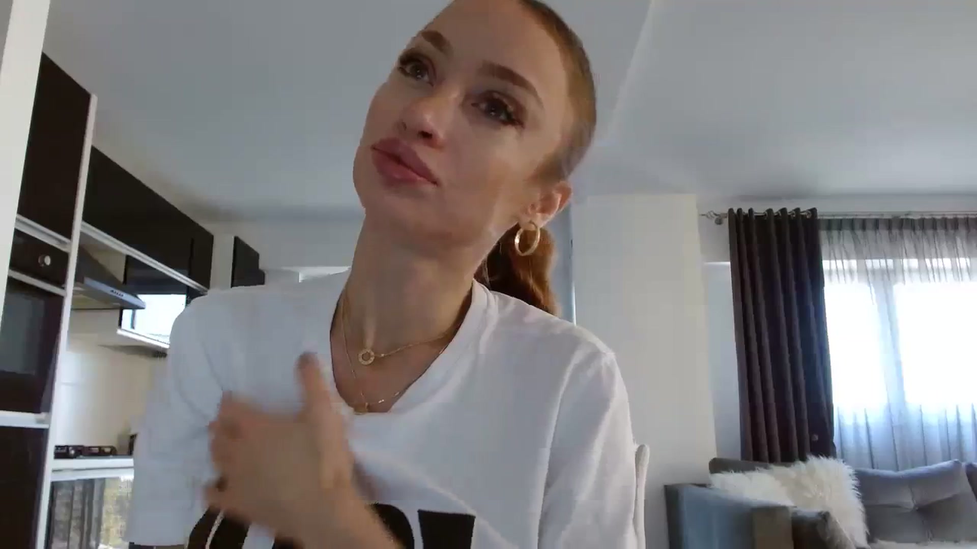 Gallery image thumbnail from Anayys's myfreecams stream on, 10/11/2023, 11:57 image 3 of 20