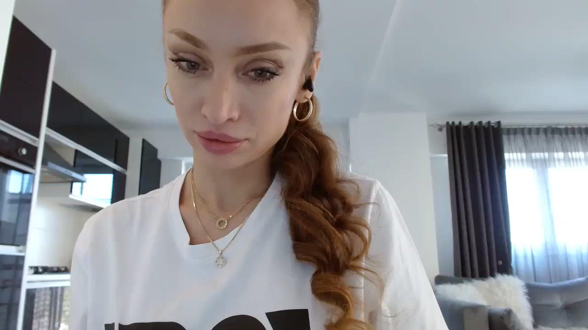 Gallery image thumbnail from Anayys's myfreecams stream on, 10/11/2023, 11:57 image 18 of 20